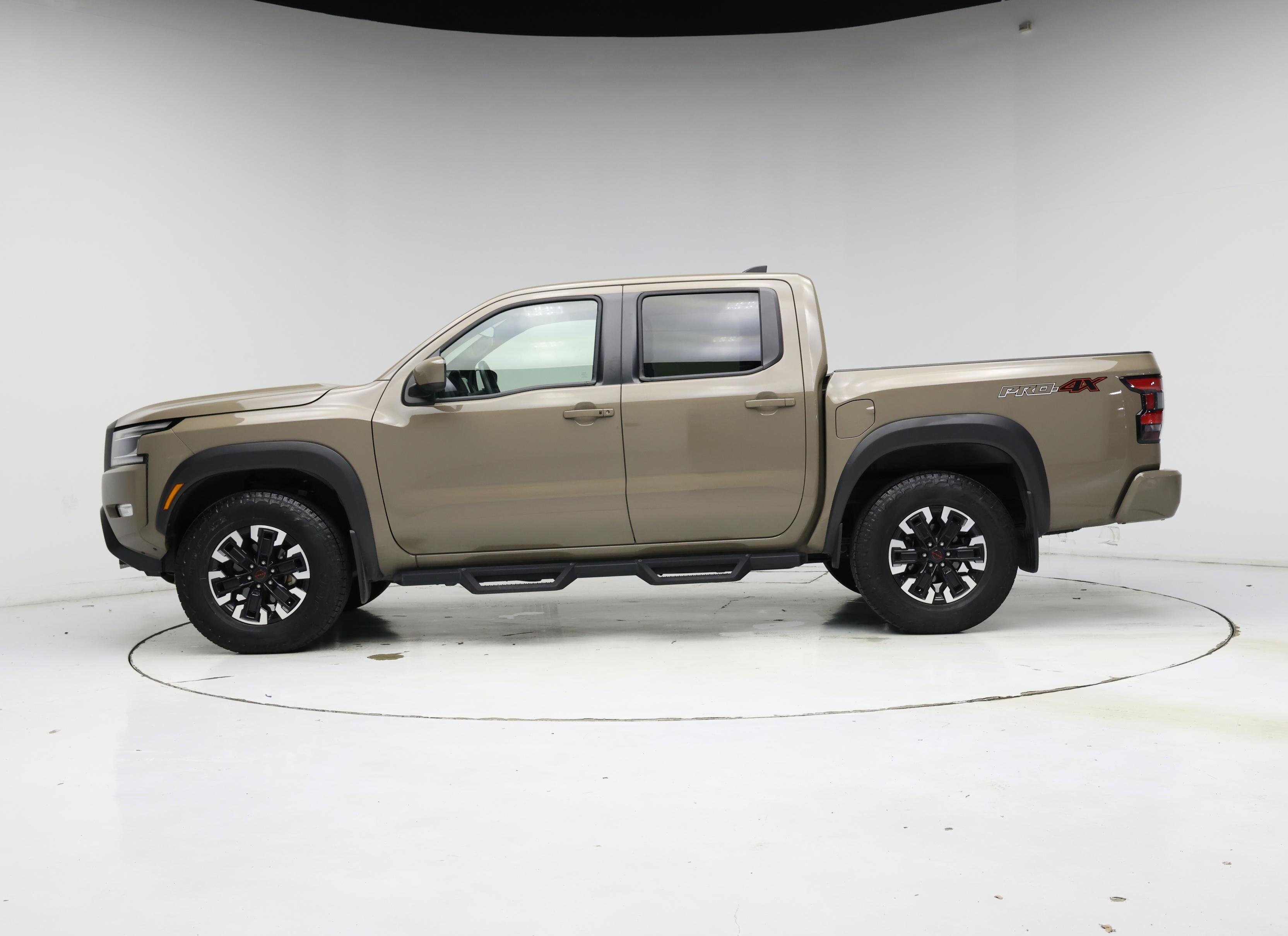 Thumbnail: 2024 Nissan Frontier - 3