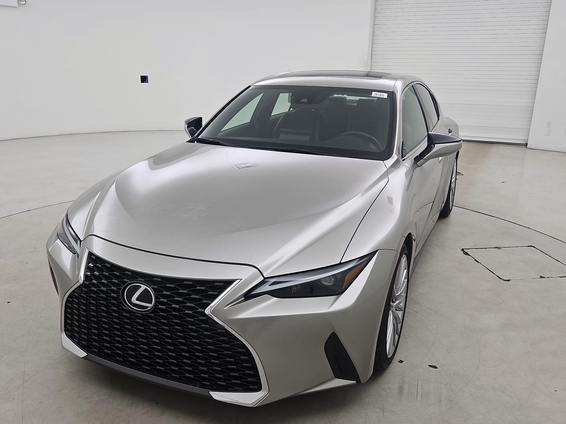 Thumbnail: 2022 Lexus IS - 3