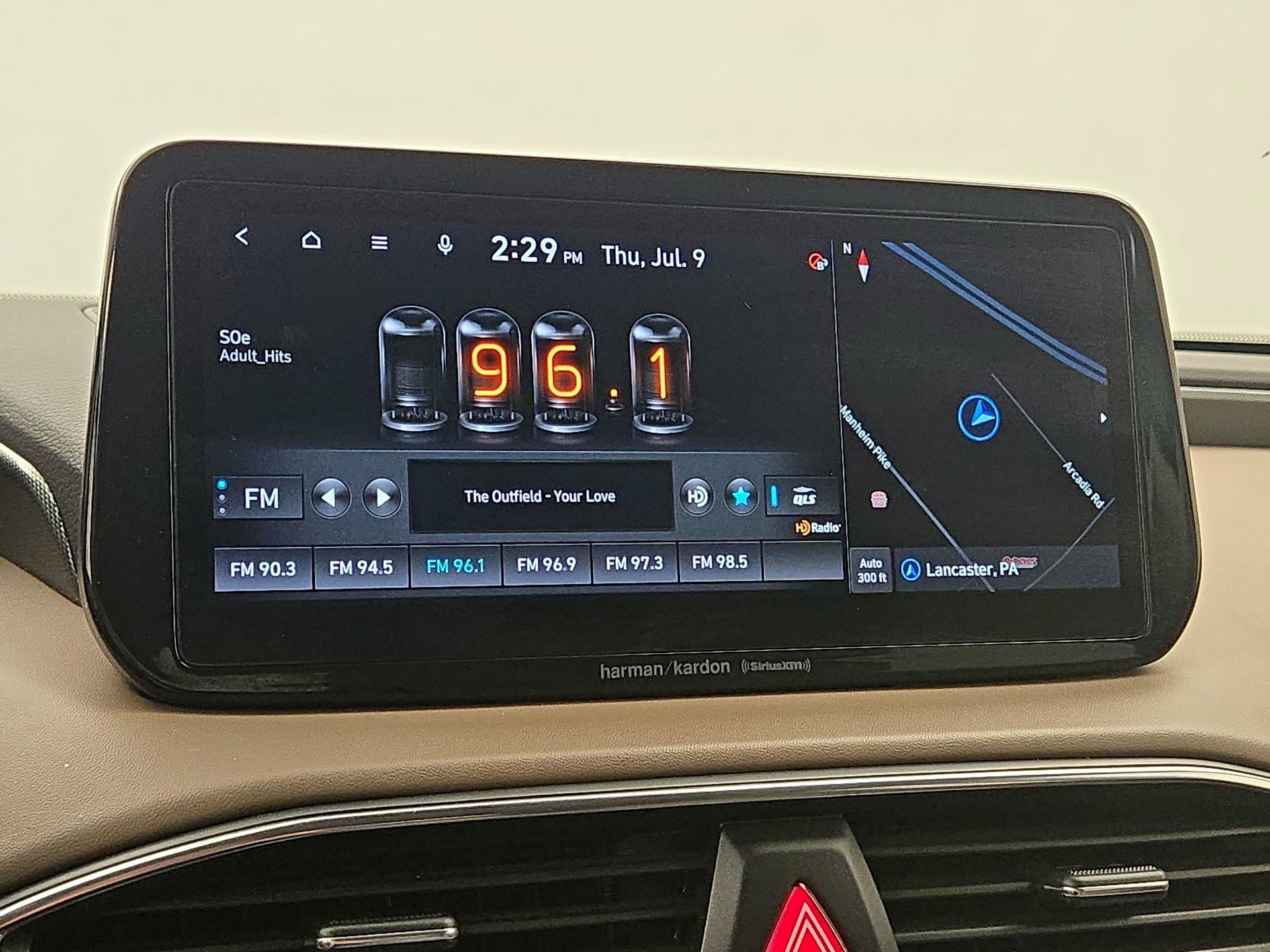 Thumbnail: 2022 Hyundai Santa Fe - 16