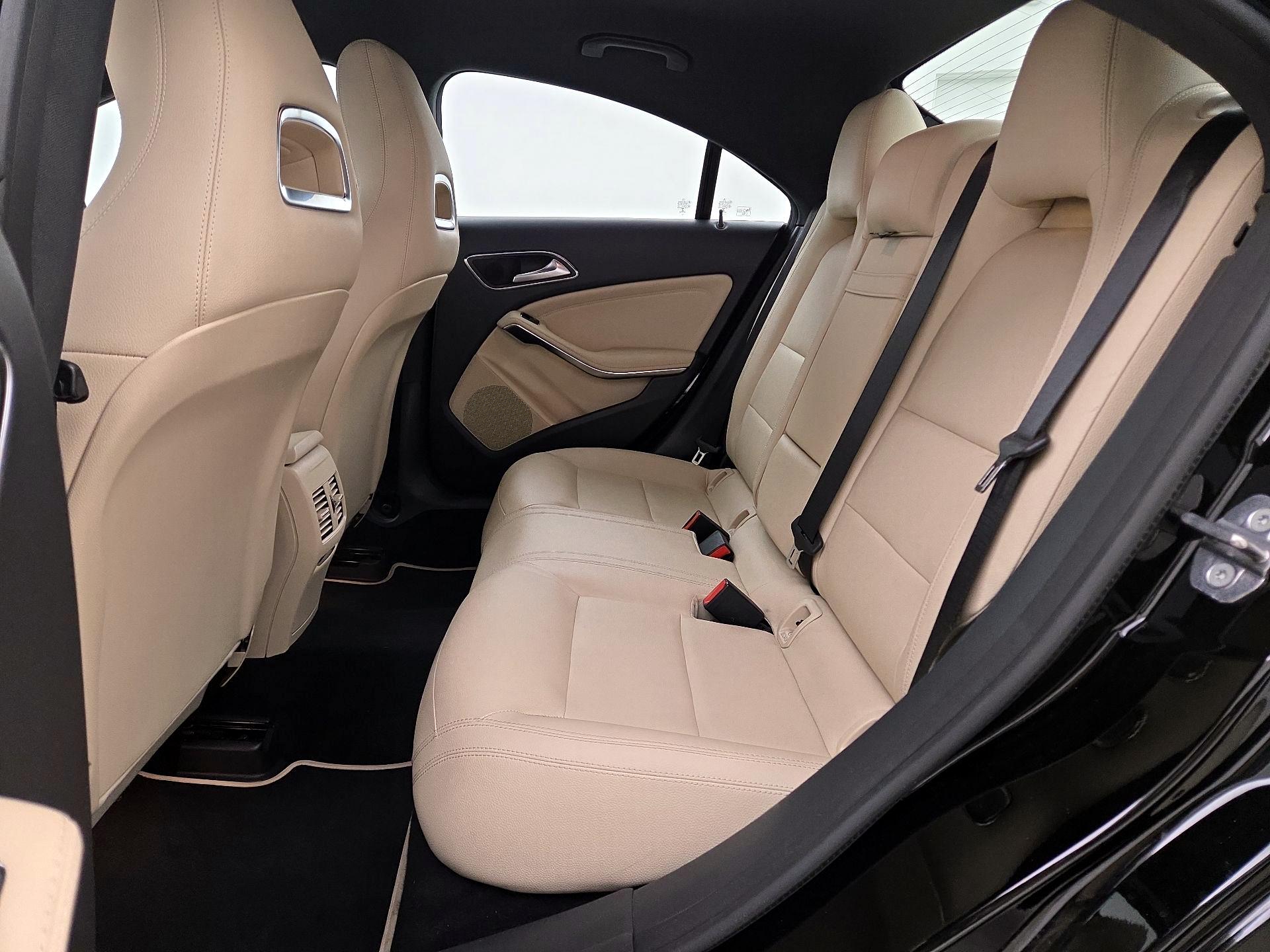 Thumbnail: 2019 Mercedes-Benz CLA - 18