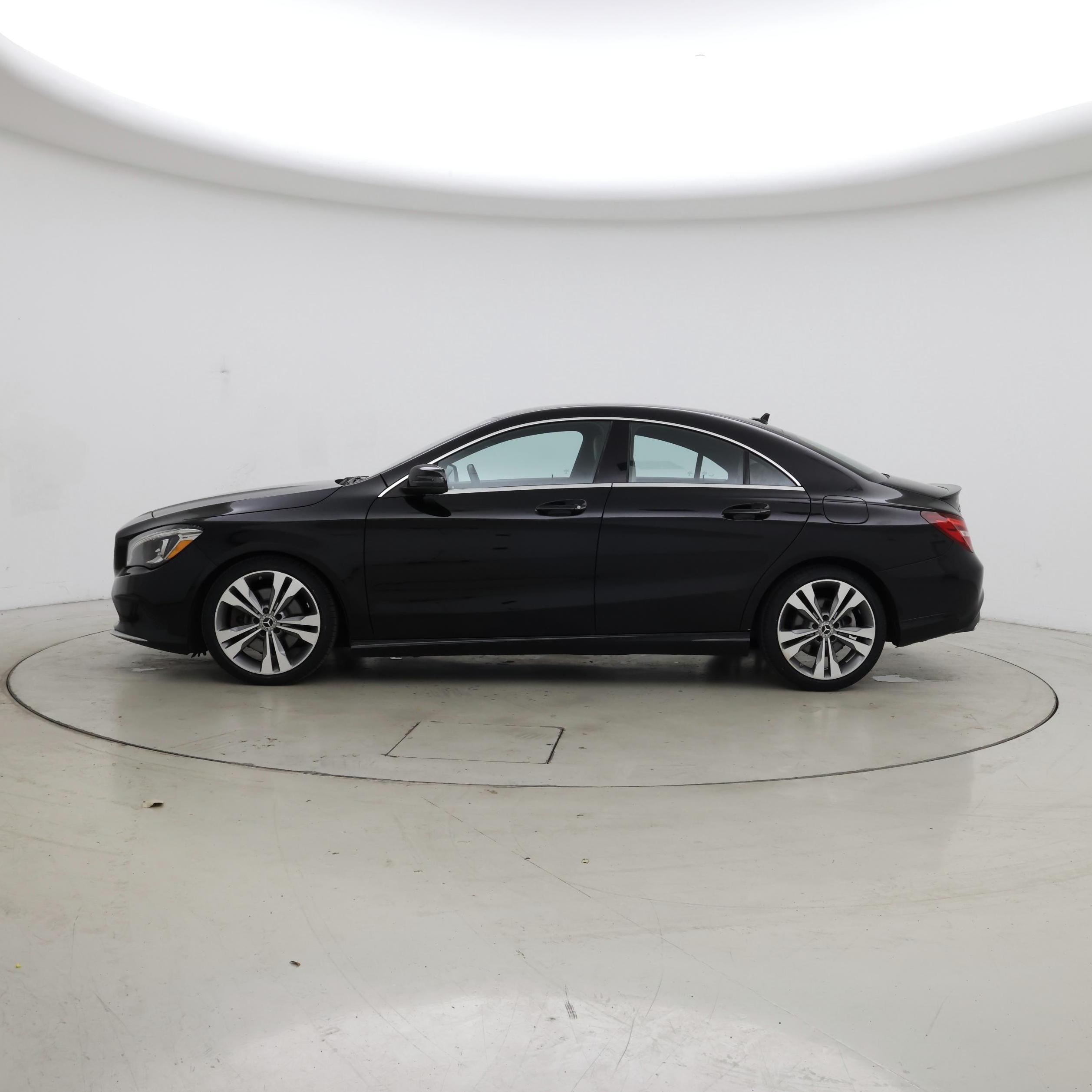 Thumbnail: 2019 Mercedes-Benz CLA - 3