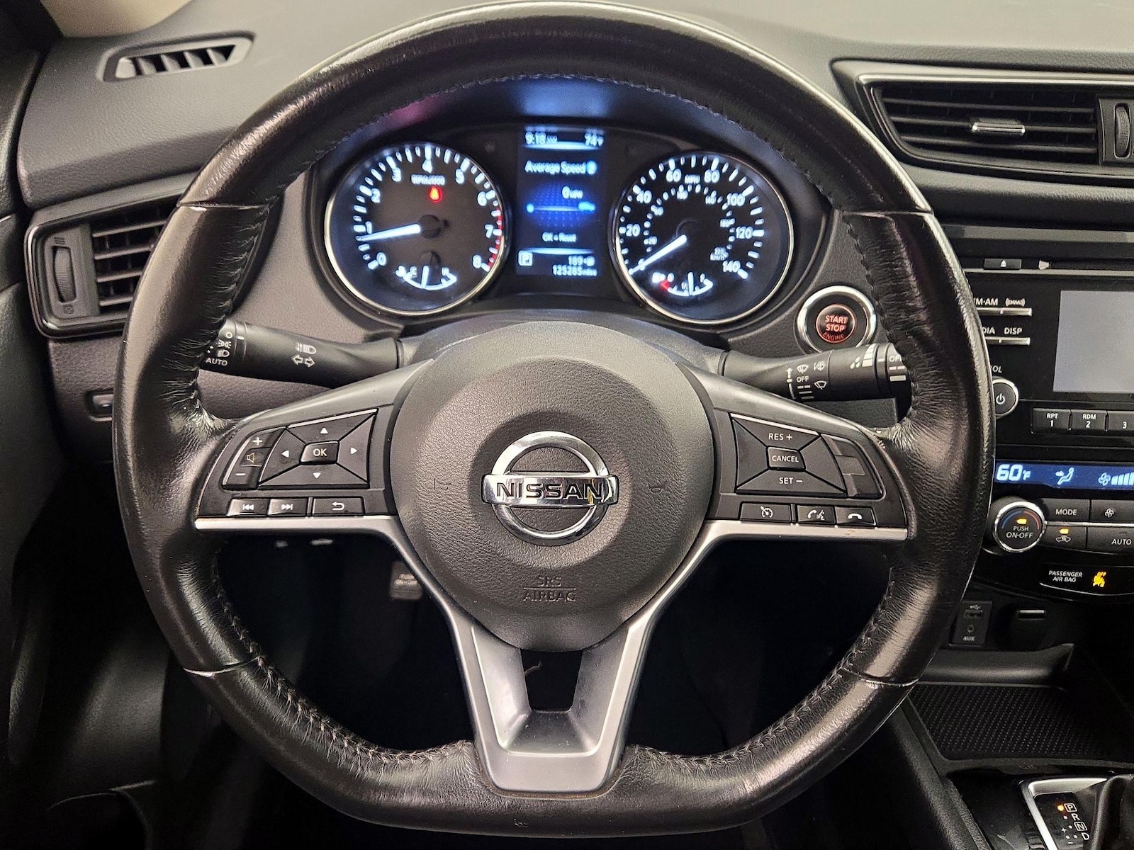 2017 Nissan Rogue SV - Photo 11