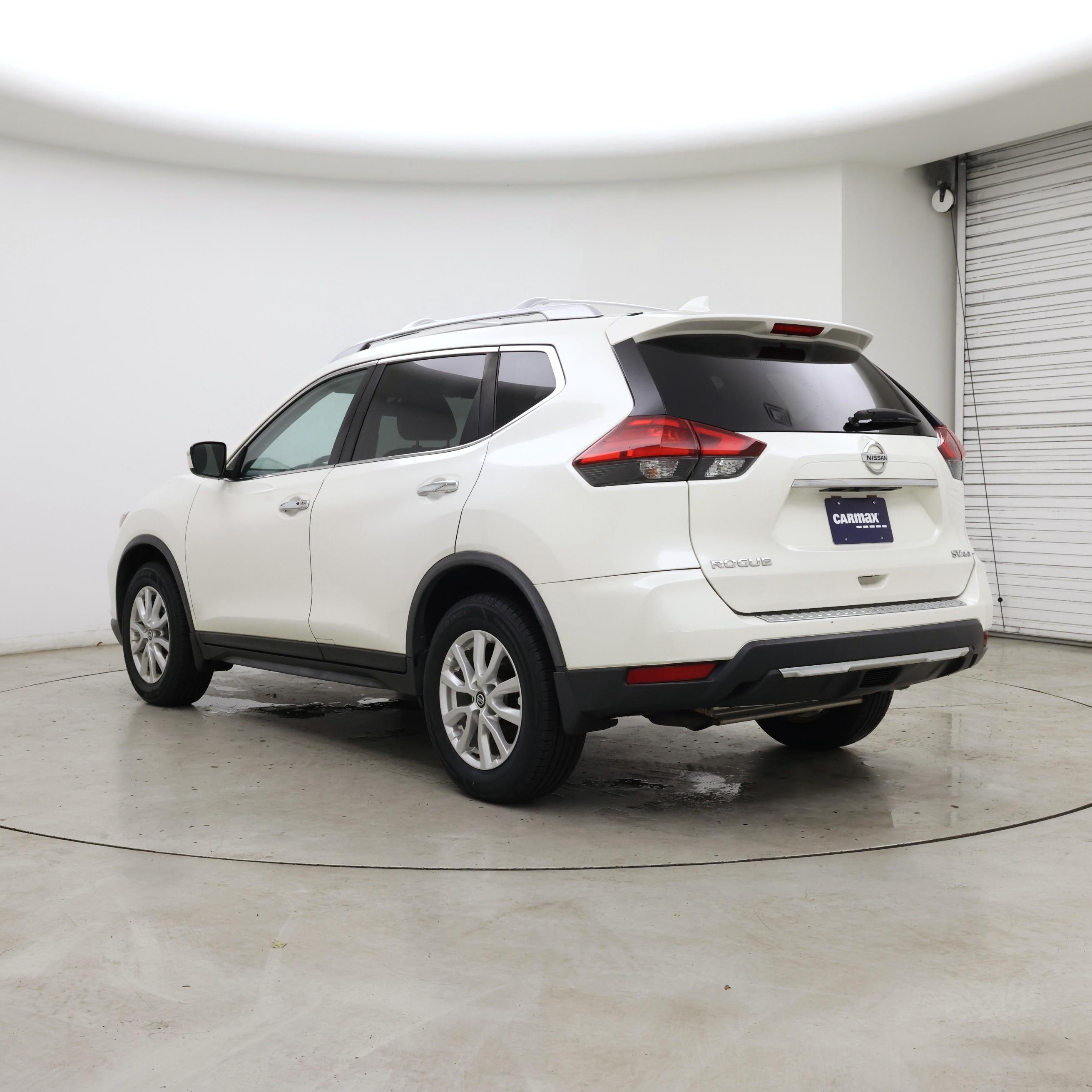 Thumbnail: 2017 Nissan Rogue - 2