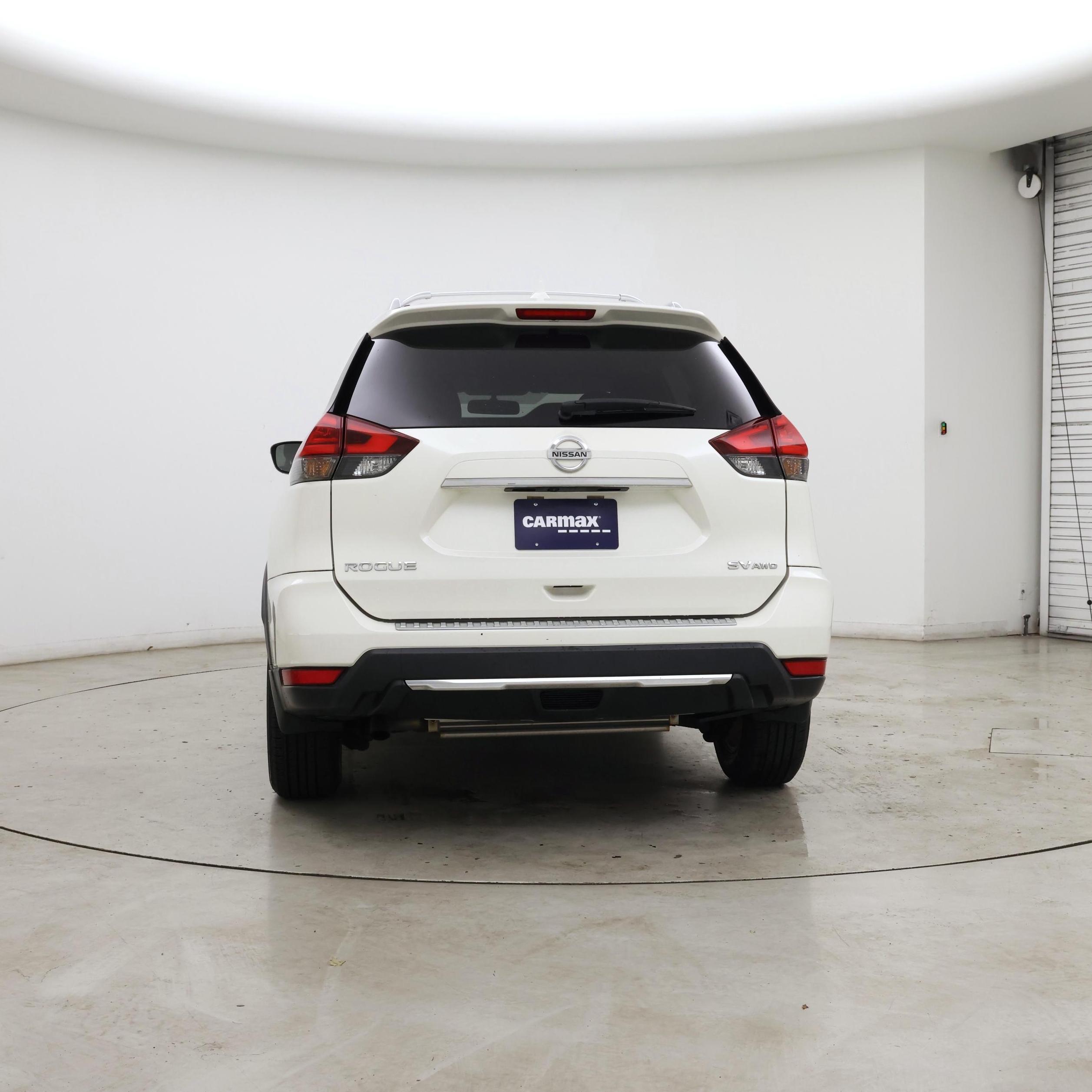 Thumbnail: 2017 Nissan Rogue - 6