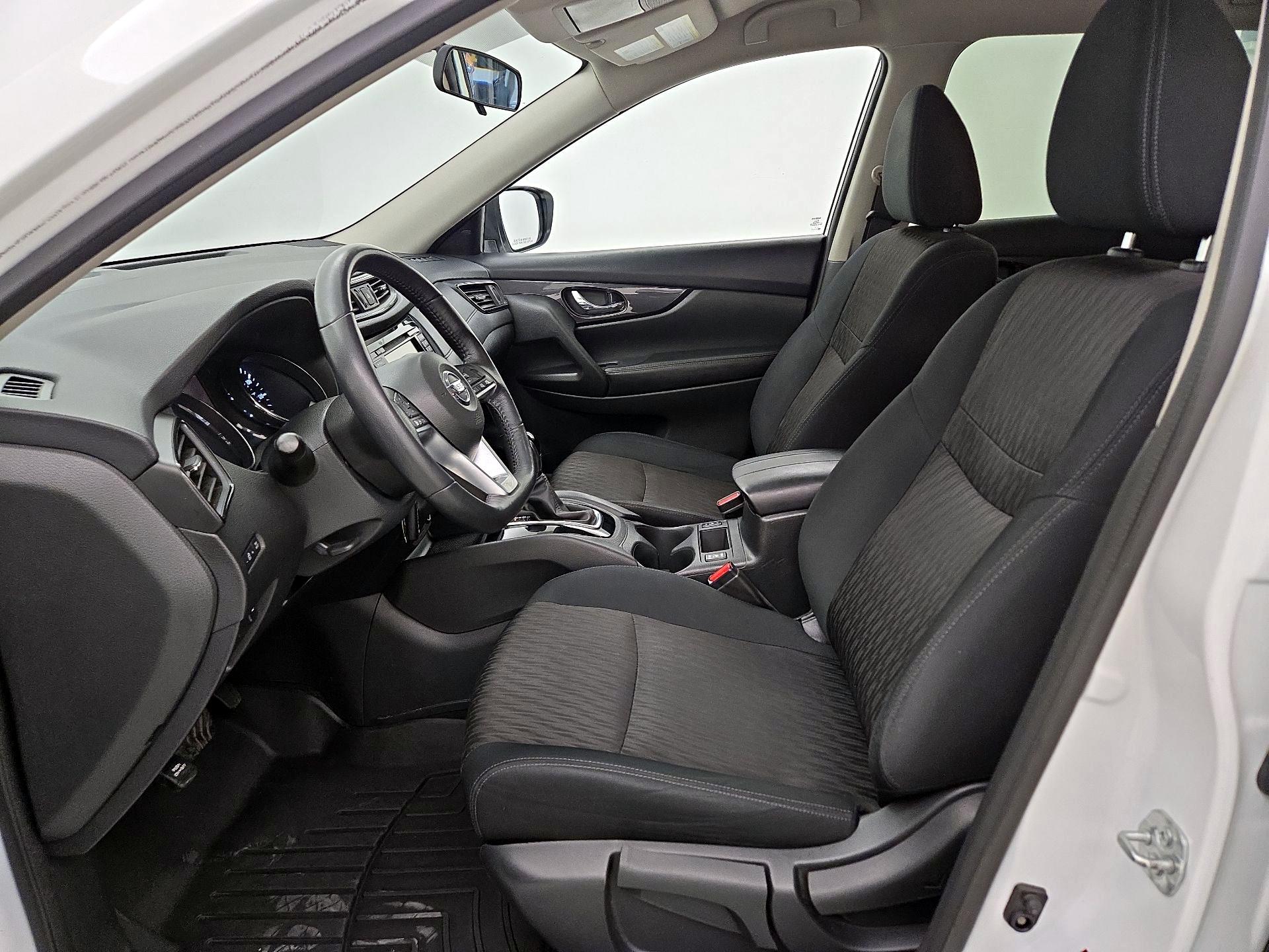 Thumbnail: 2018 Nissan Rogue - 11