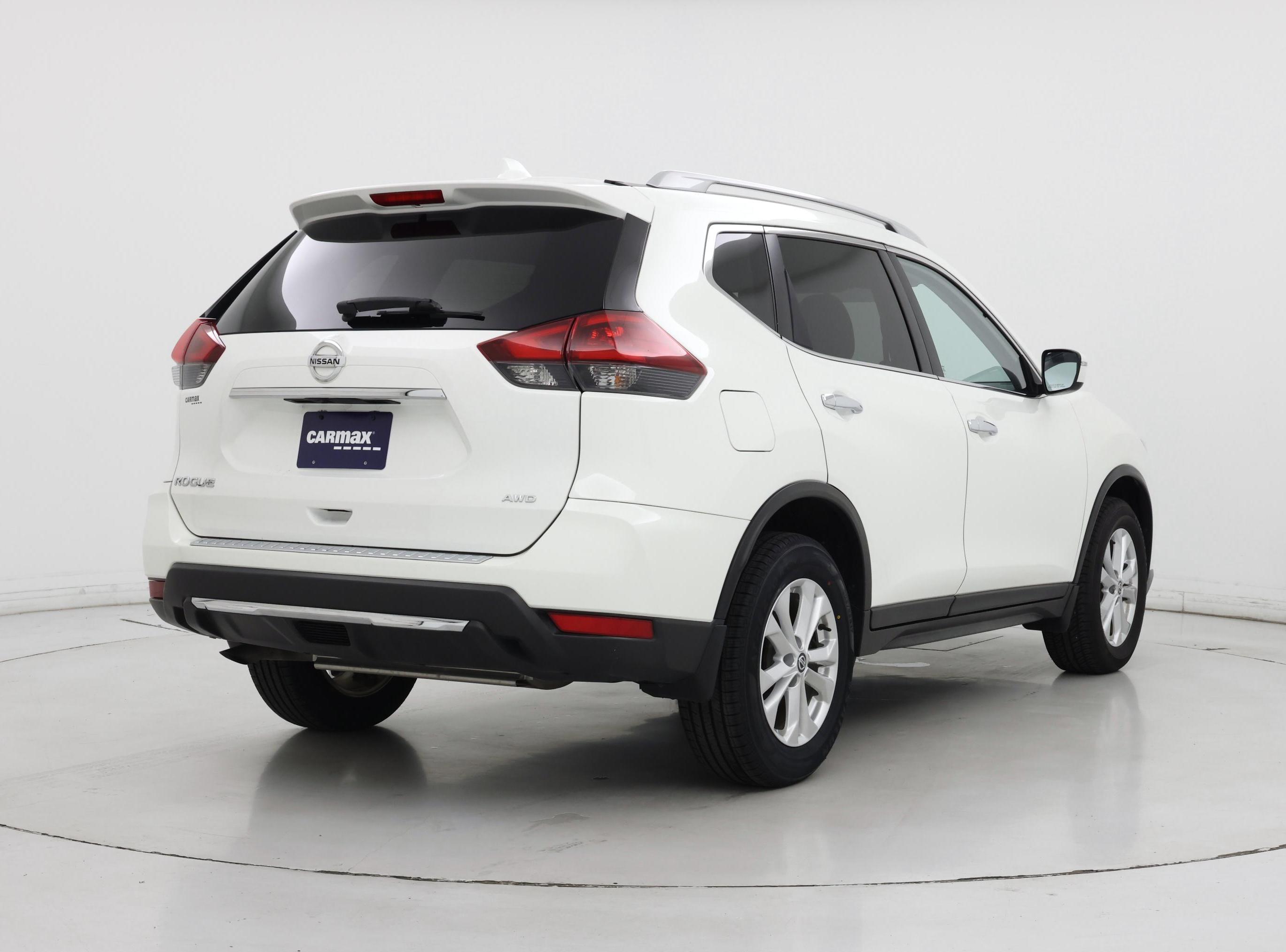 Thumbnail: 2018 Nissan Rogue - 8