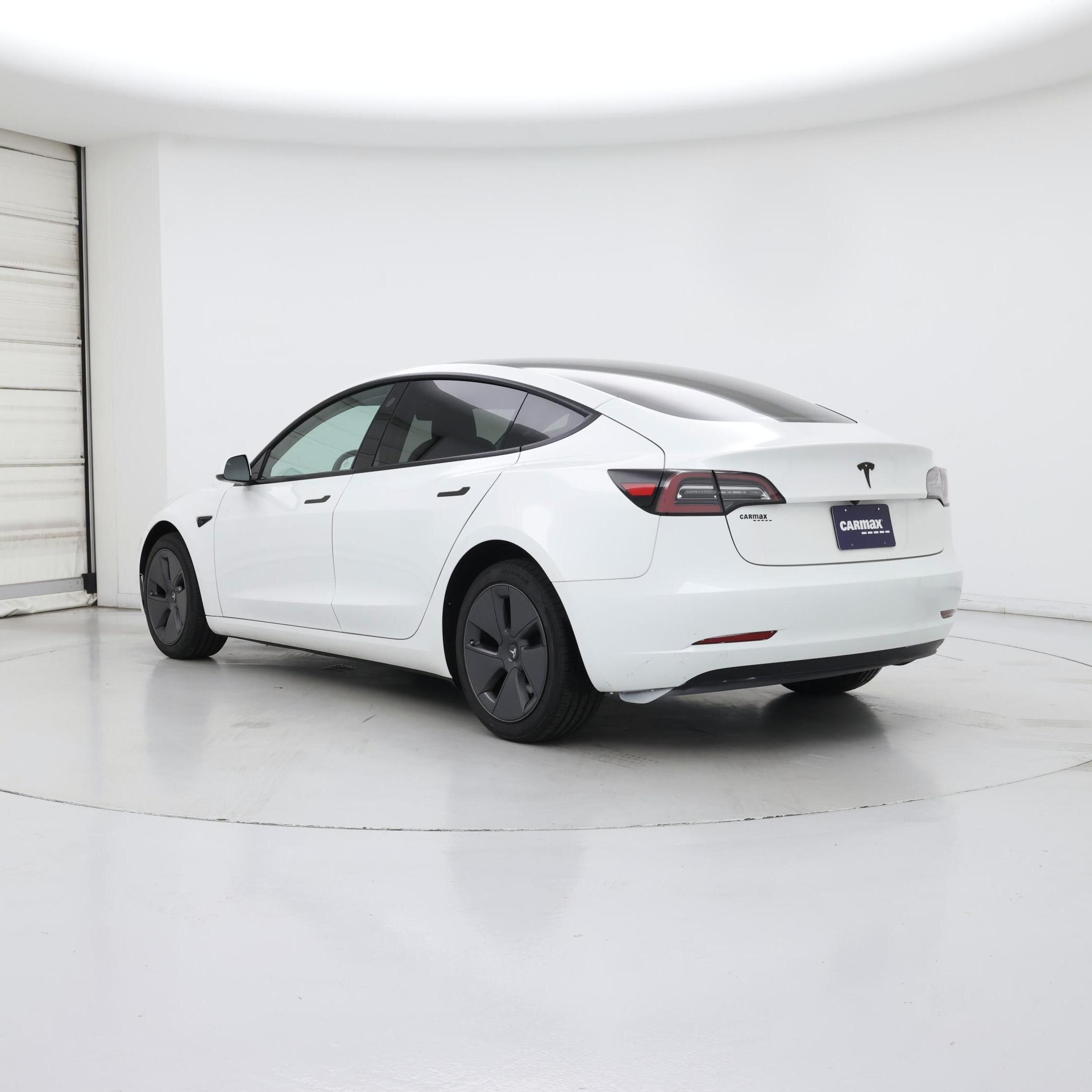 Thumbnail: 2023 Tesla Model 3 - 2