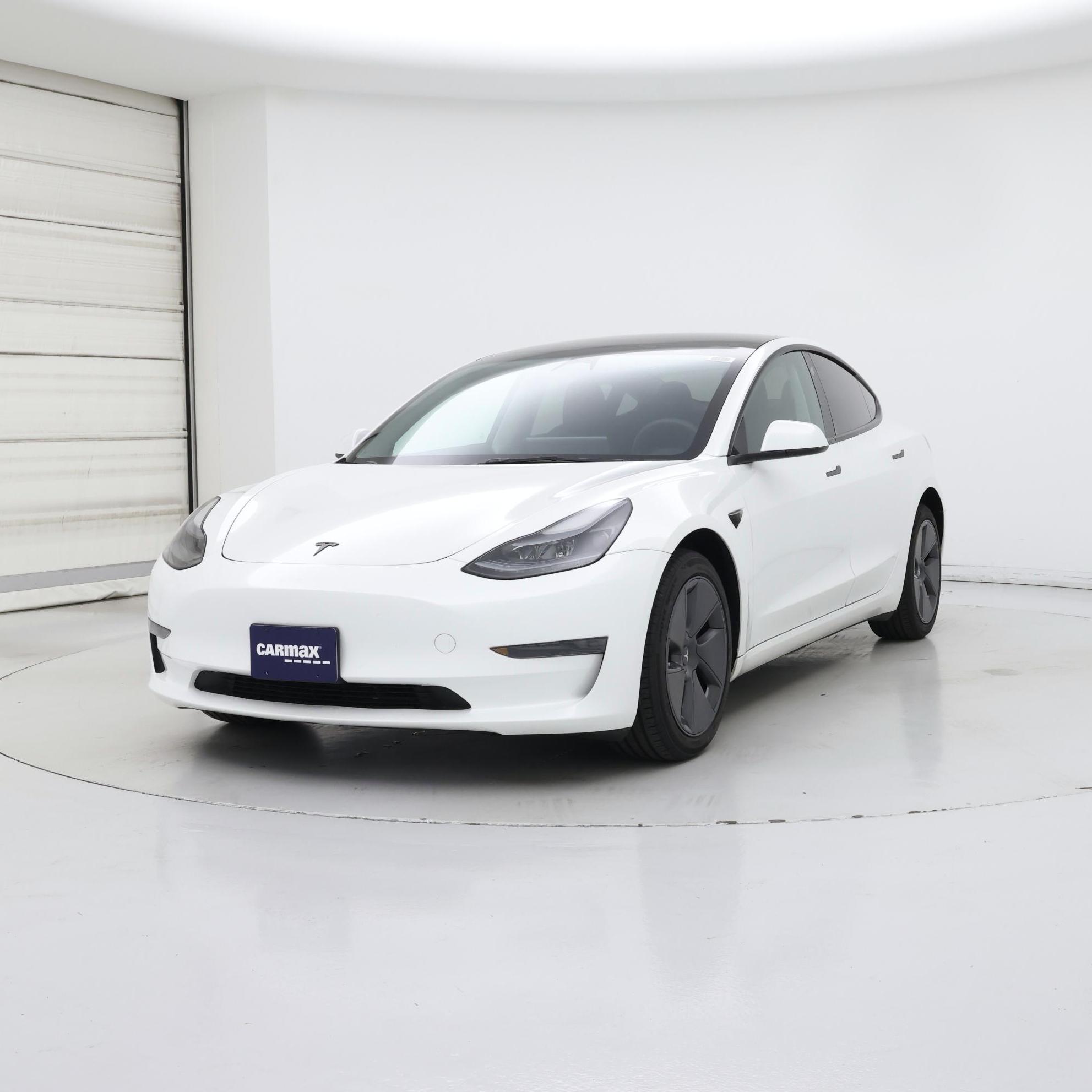 Thumbnail: 2023 Tesla Model 3 - 4