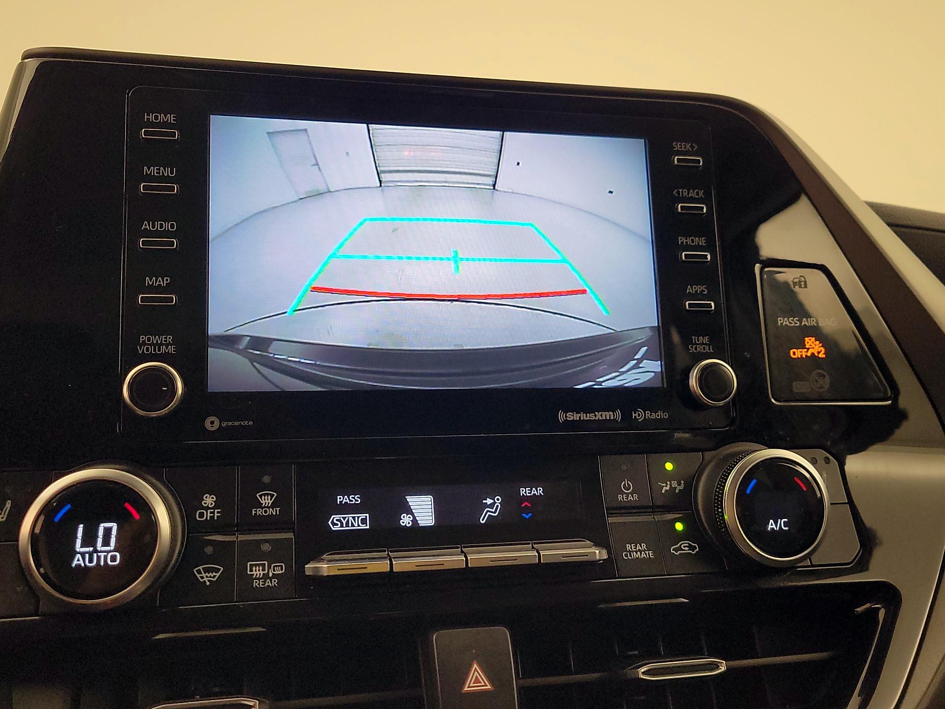 Thumbnail: 2020 Toyota Highlander - 14