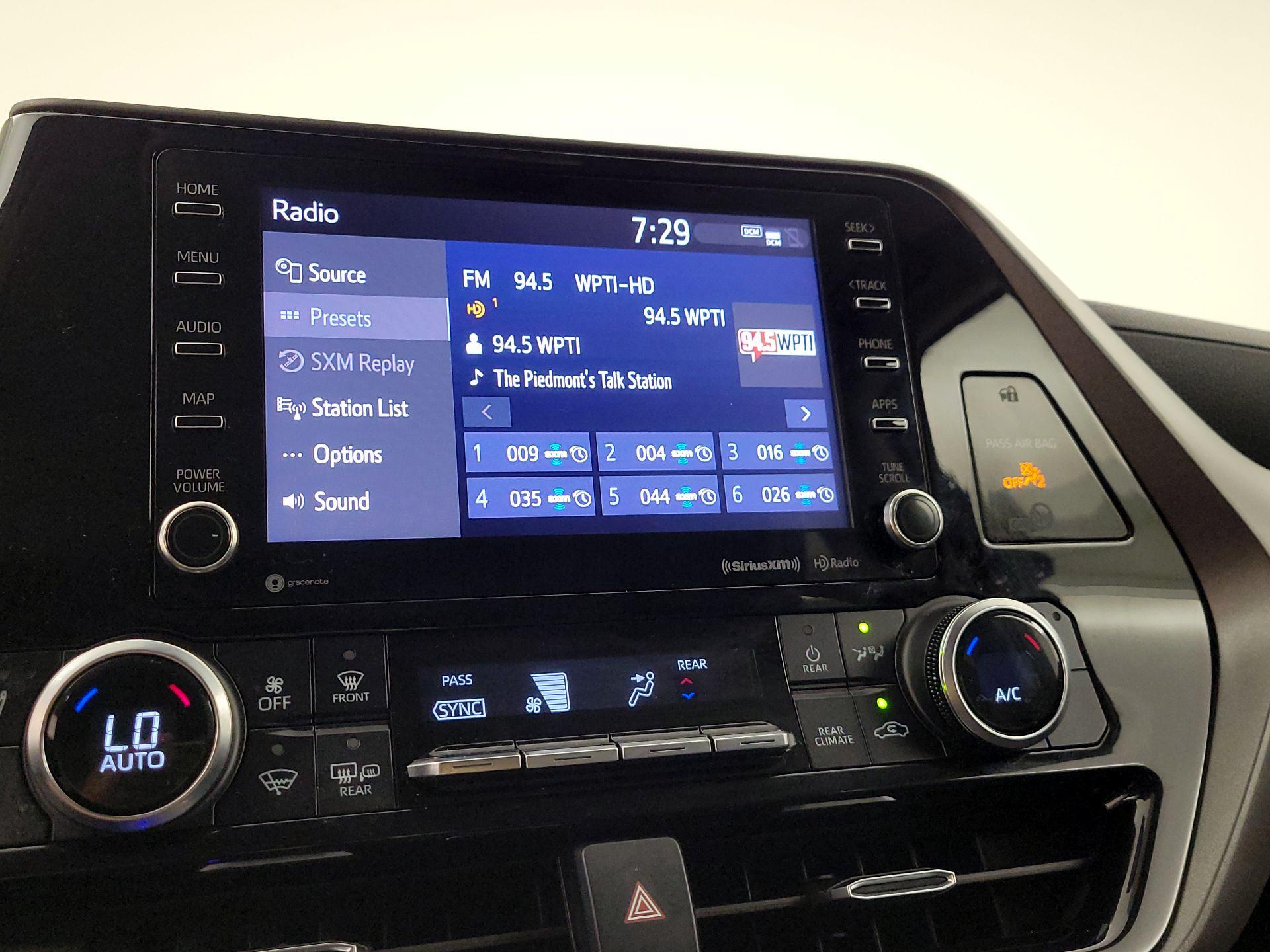 Thumbnail: 2020 Toyota Highlander - 15