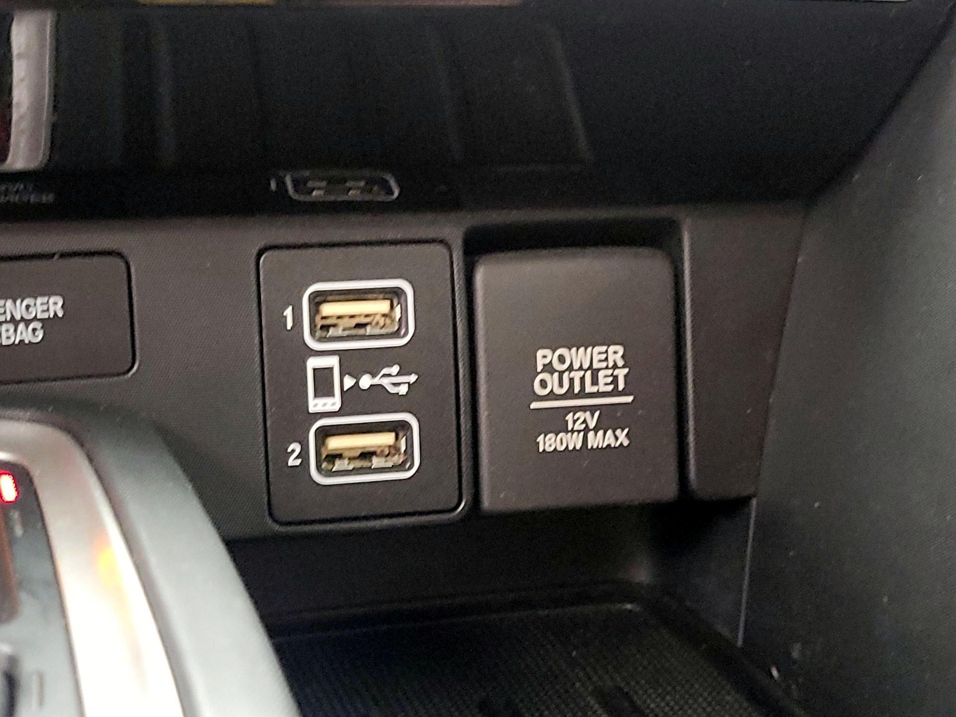 Thumbnail: 2020 Honda Insight - 18