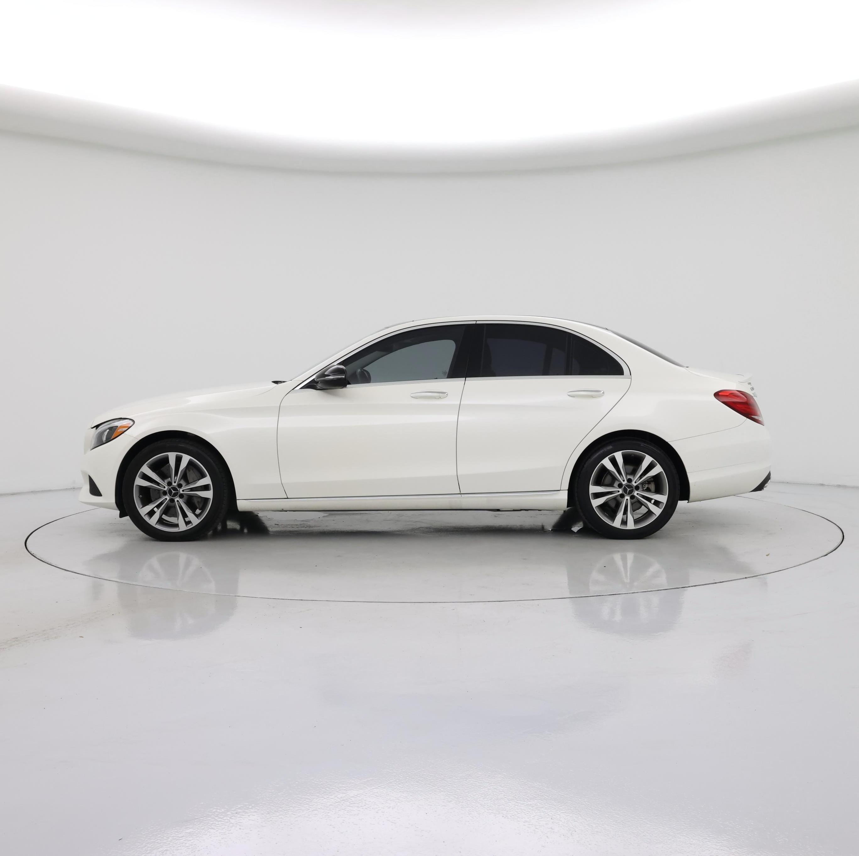 Thumbnail: 2016 Mercedes-Benz C-Class - 3