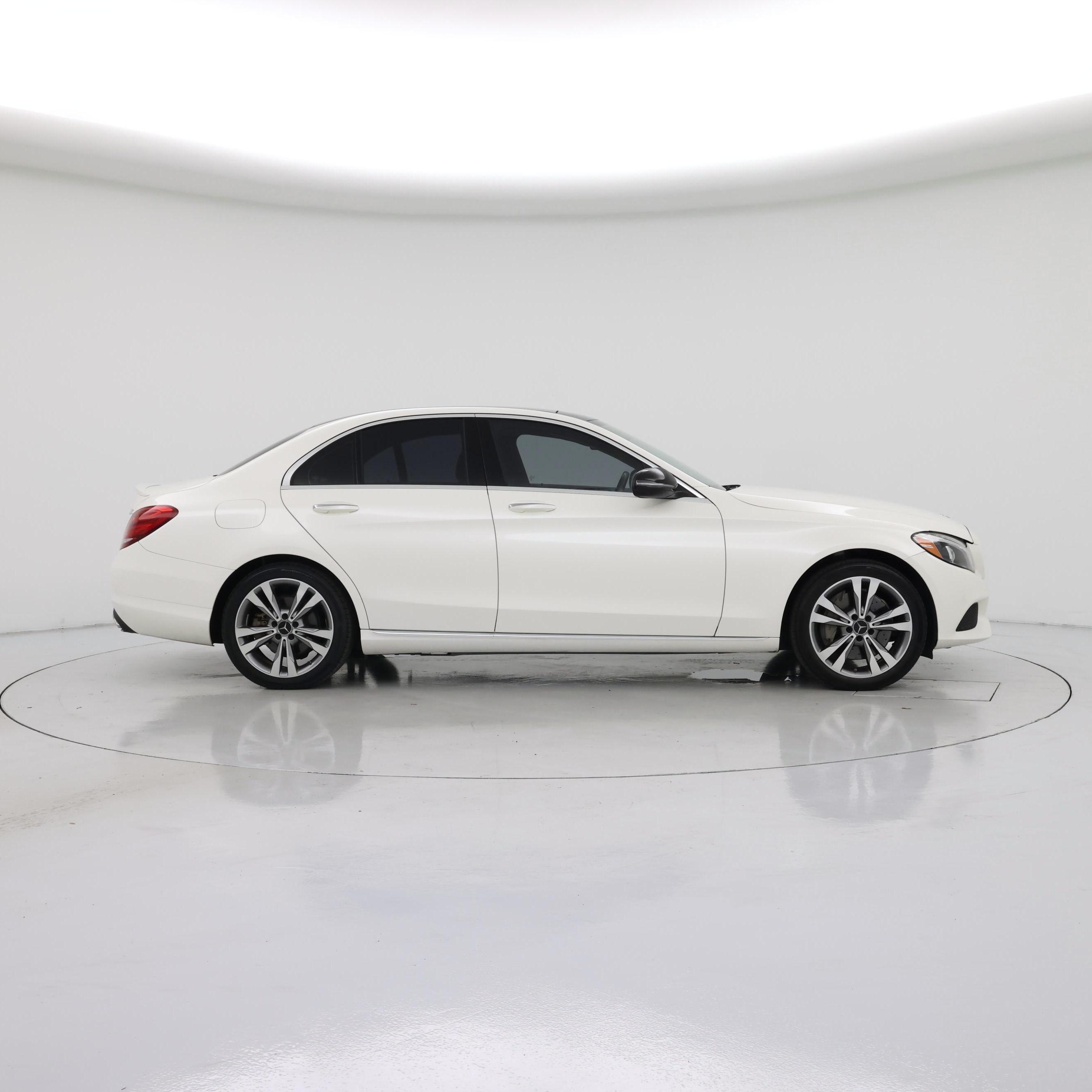 Thumbnail: 2016 Mercedes-Benz C-Class - 7