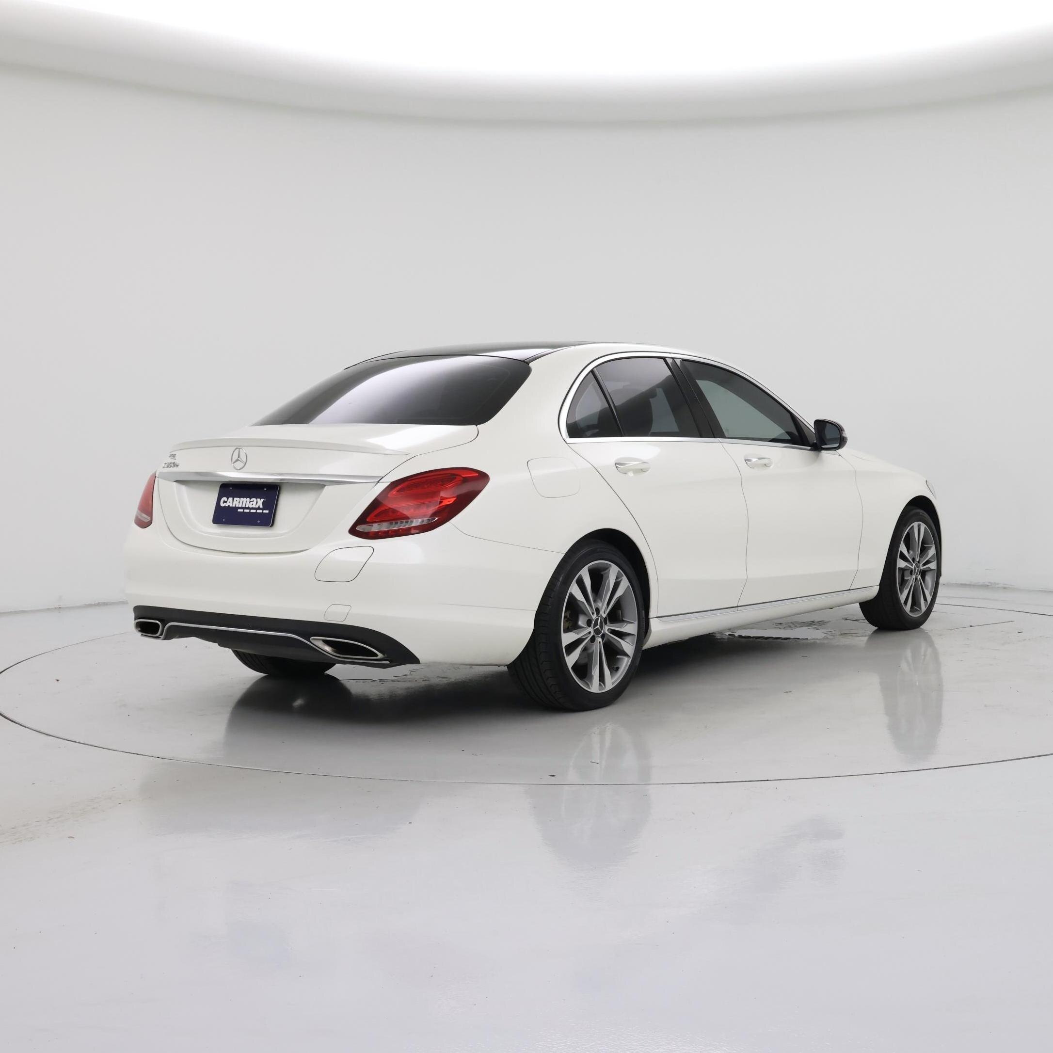 Thumbnail: 2016 Mercedes-Benz C-Class - 8