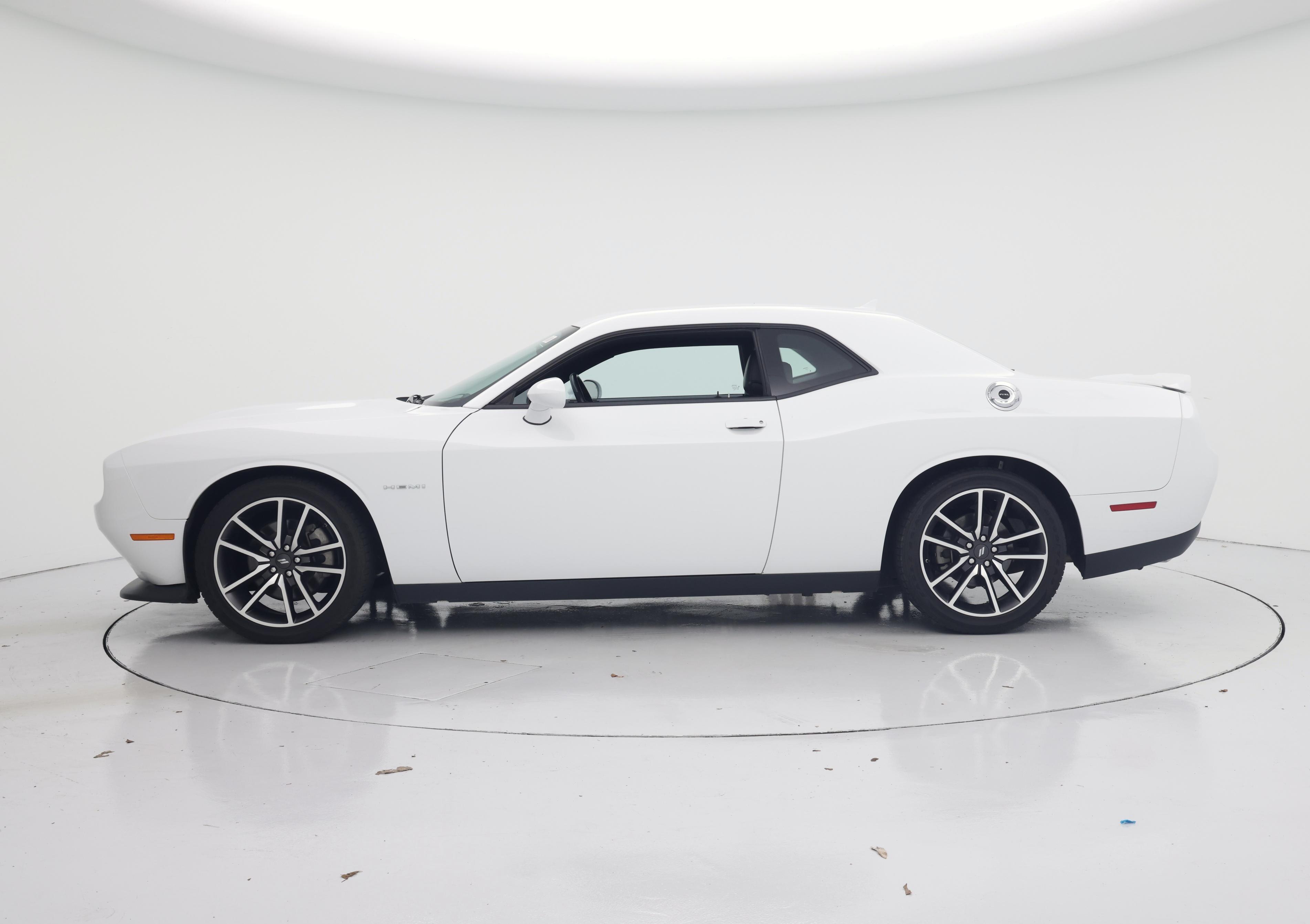 Thumbnail: 2022 Dodge Challenger - 3