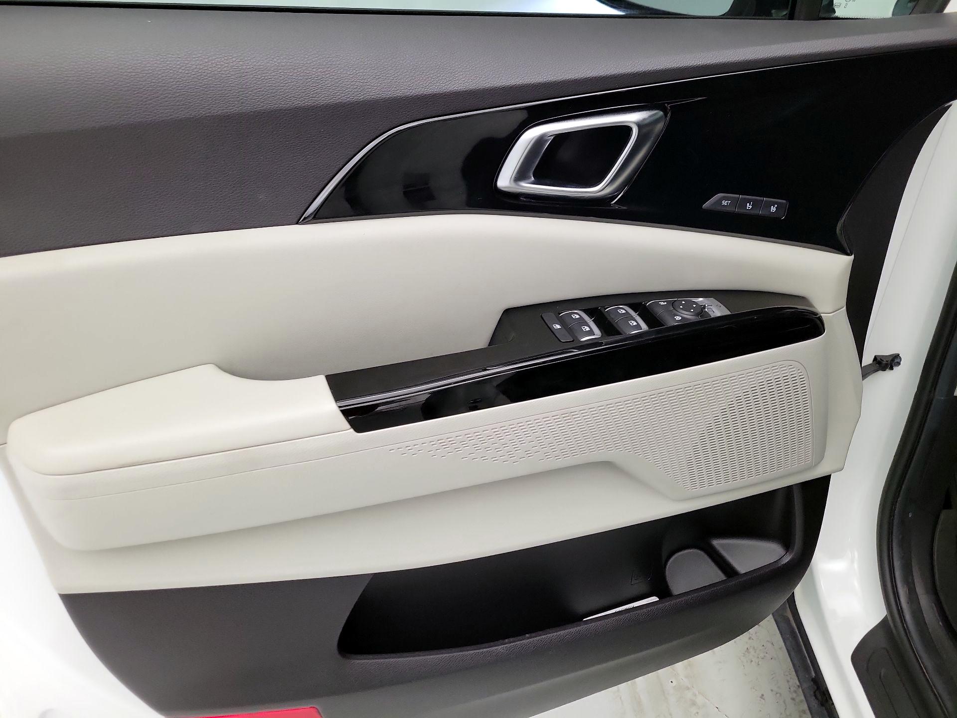 Thumbnail: 2024 Kia Carnival - 12