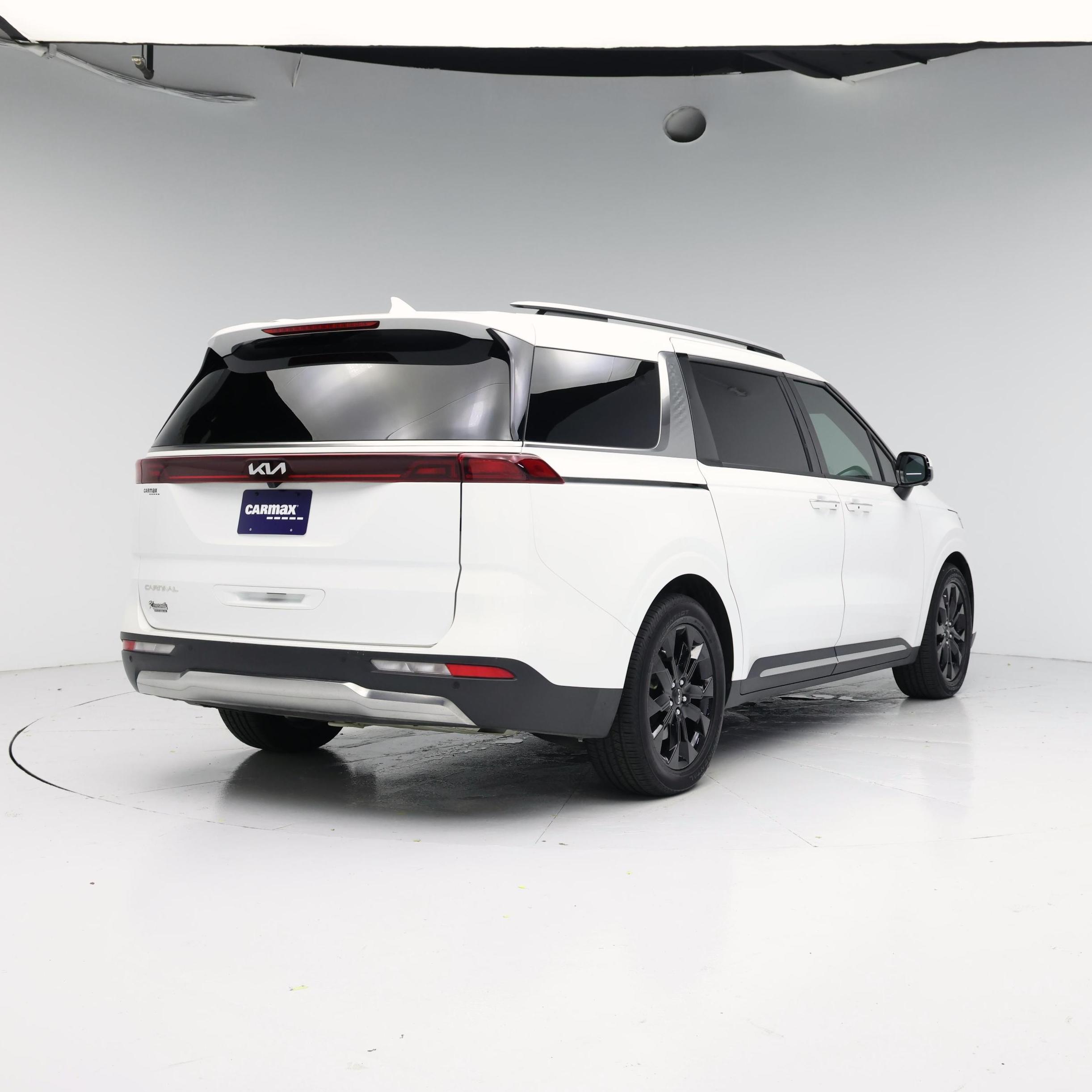 Thumbnail: 2024 Kia Carnival - 8