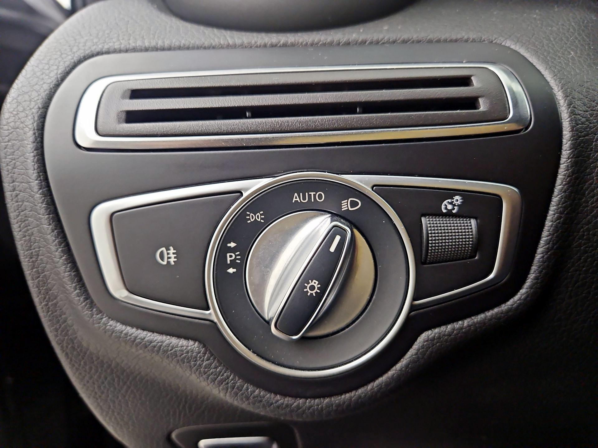 Thumbnail: 2019 Mercedes-Benz C-Class - 13