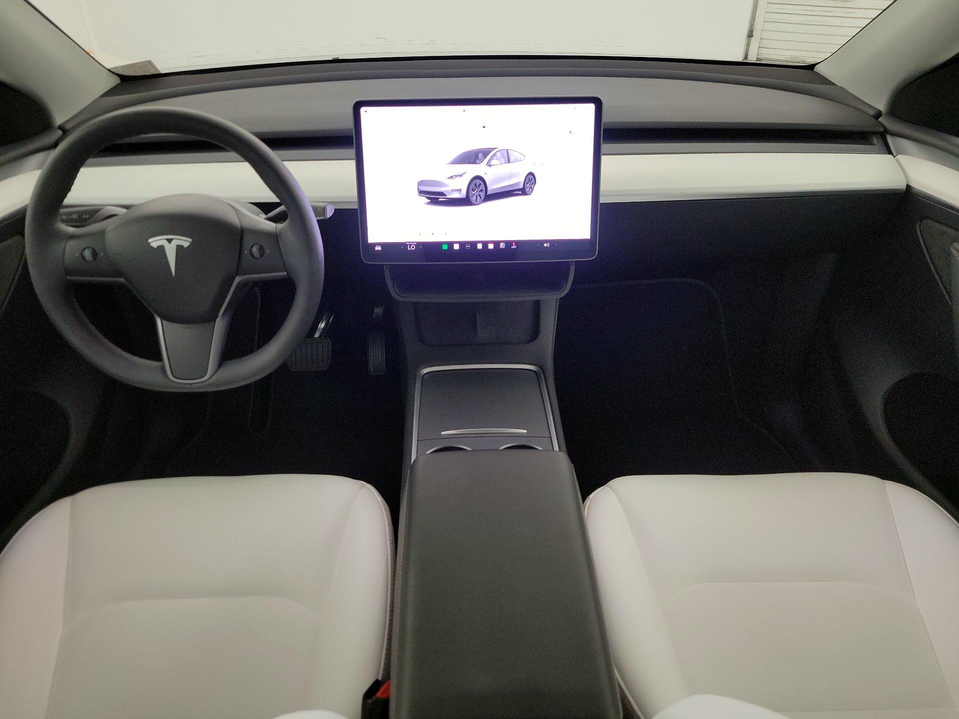 Thumbnail: 2024 Tesla Model Y - 9