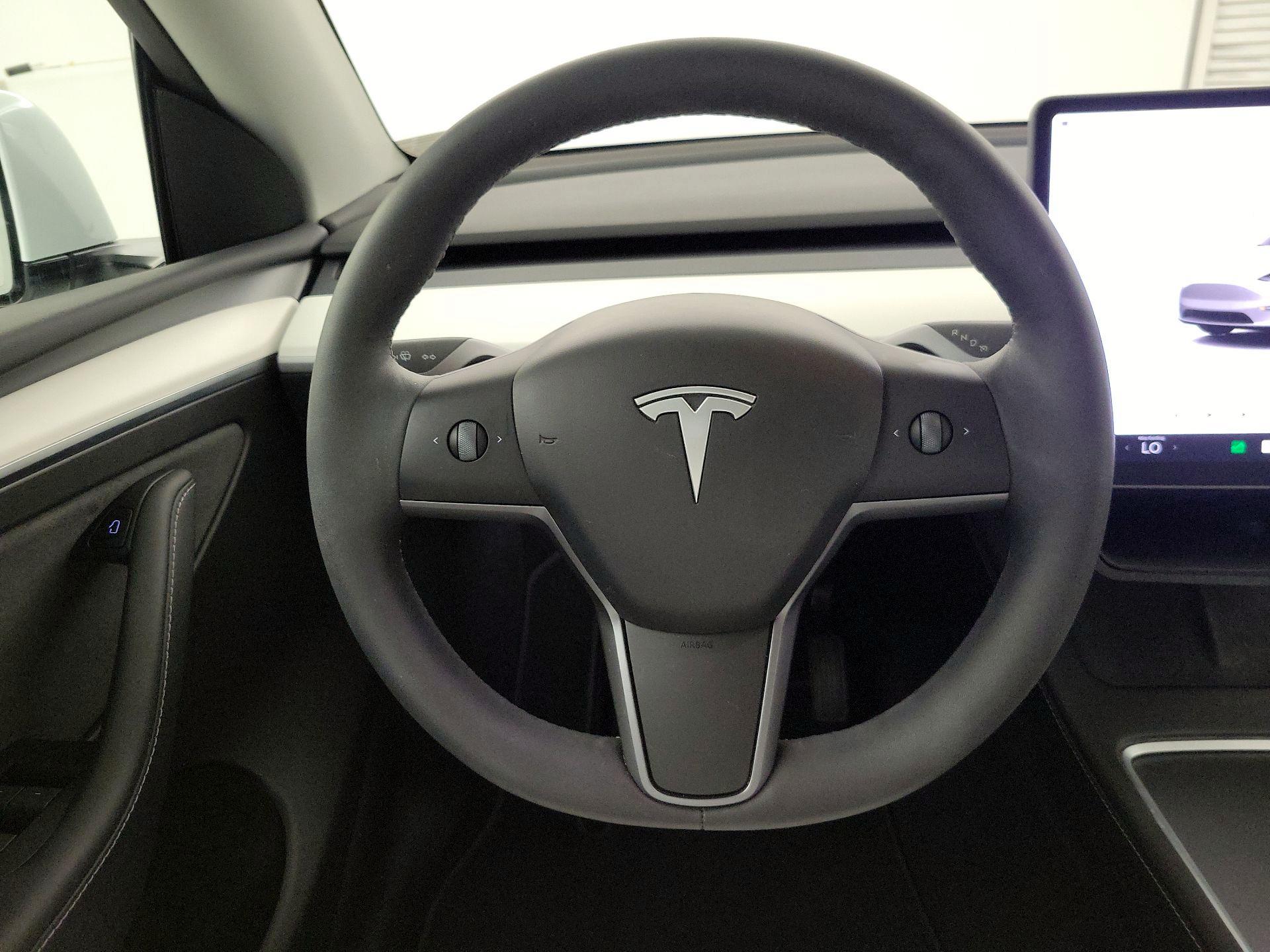 Thumbnail: 2024 Tesla Model Y - 10