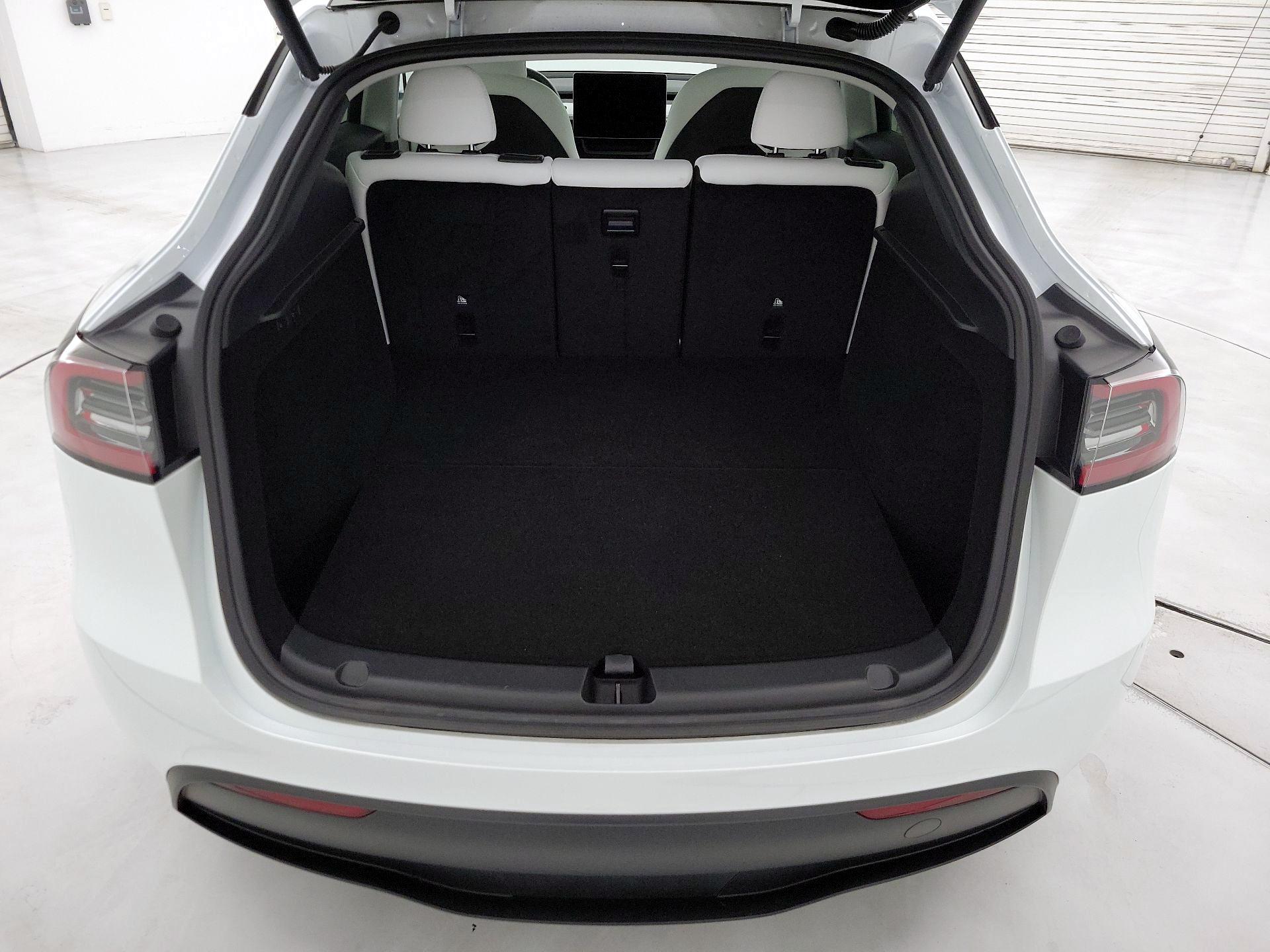 Thumbnail: 2024 Tesla Model Y - 19