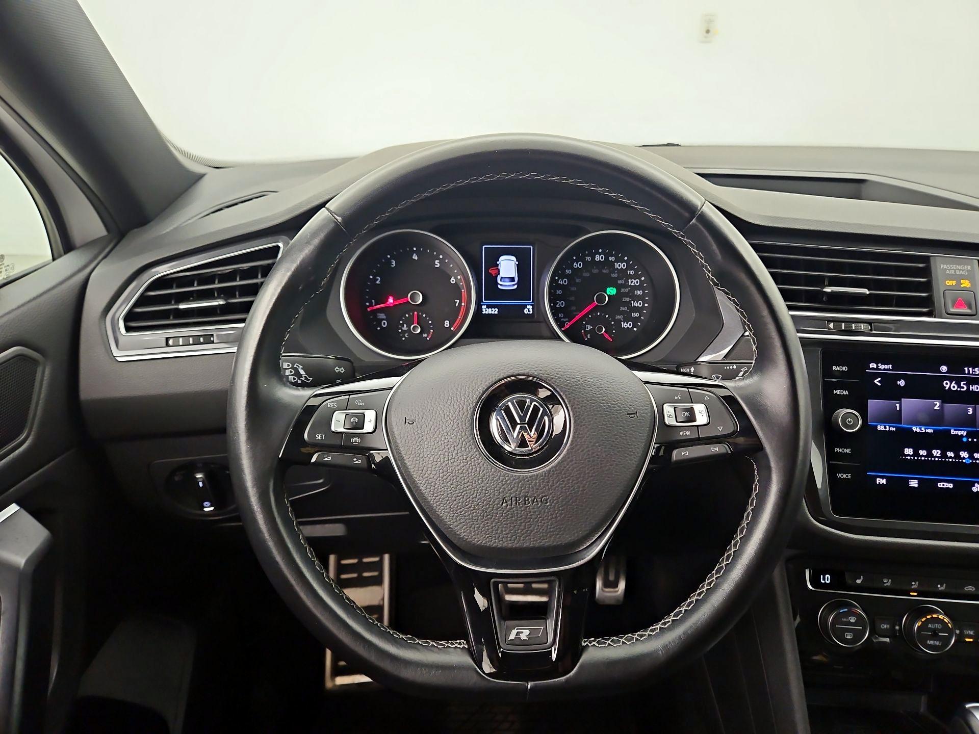 Thumbnail: 2021 Volkswagen Tiguan - 10