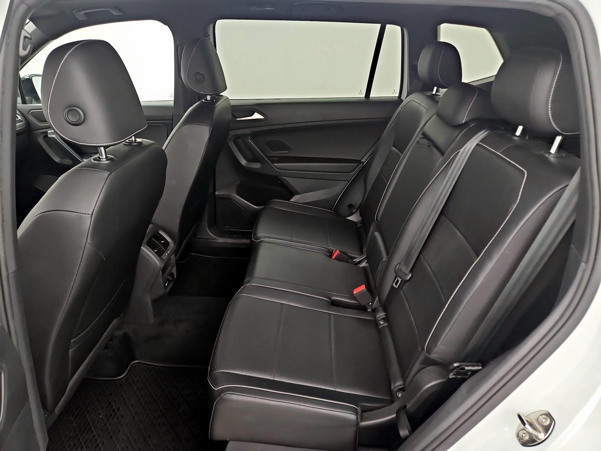 Thumbnail: 2021 Volkswagen Tiguan - 20