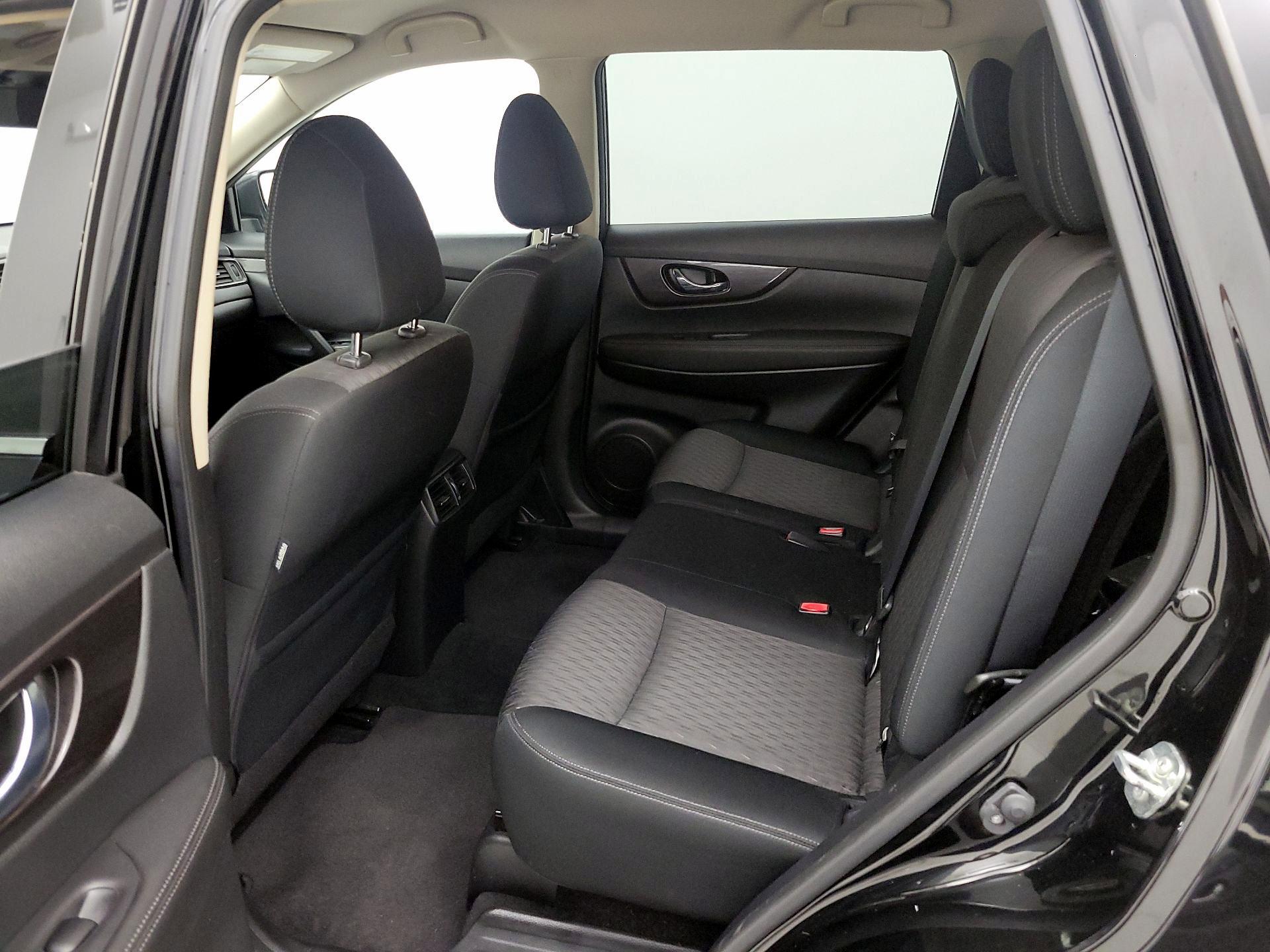 Thumbnail: 2019 Nissan Rogue - 20