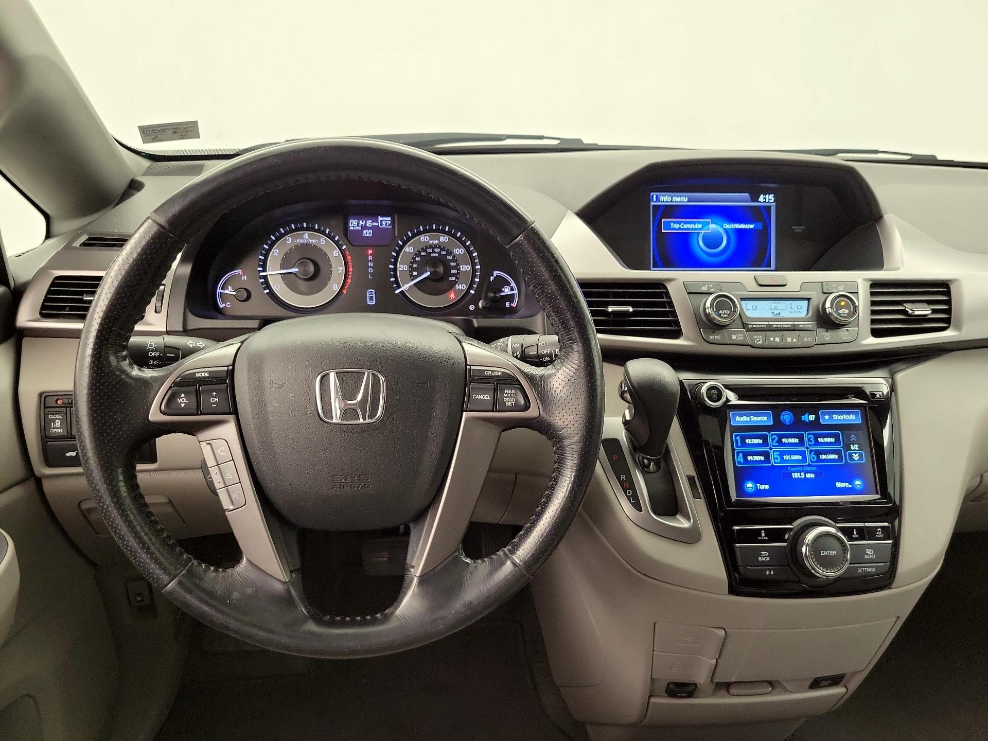 Thumbnail: 2017 Honda Odyssey - 10