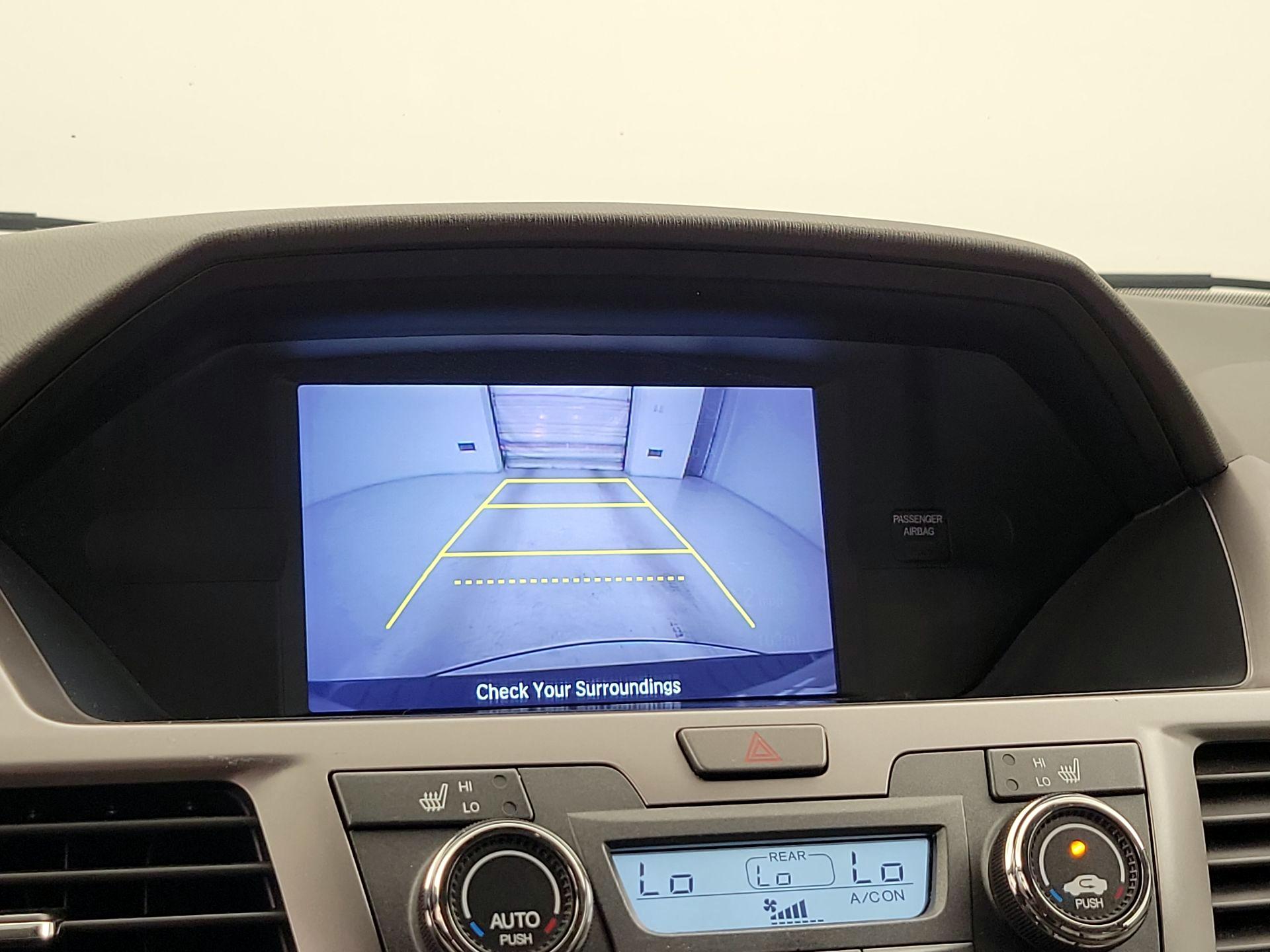 Thumbnail: 2017 Honda Odyssey - 14