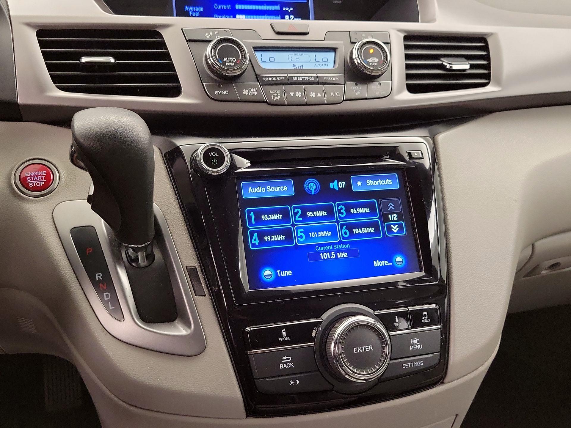 Thumbnail: 2017 Honda Odyssey - 15