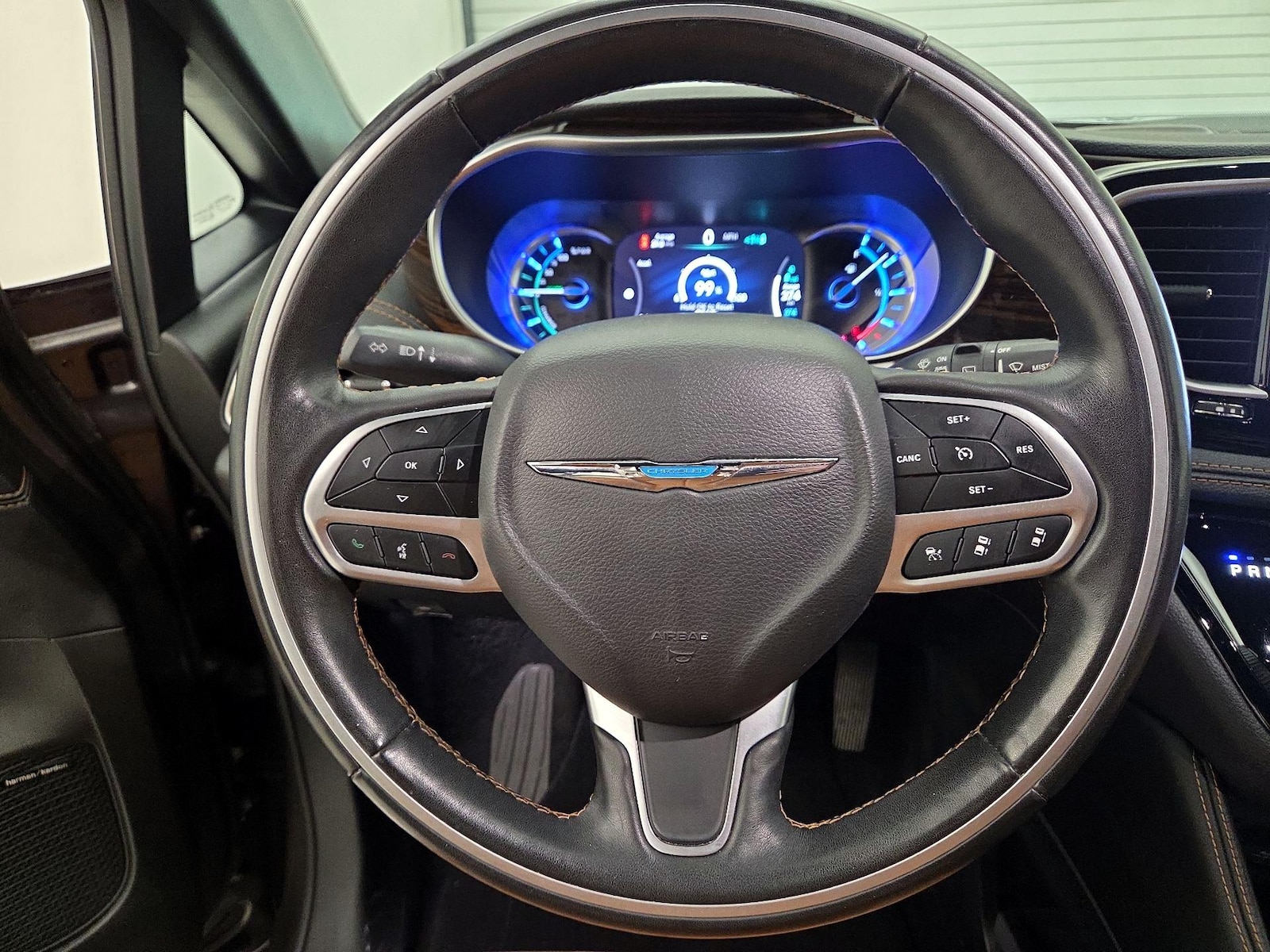 2021 Chrysler Pacifica Hybrid Pinnacle Hybrid - Photo 11