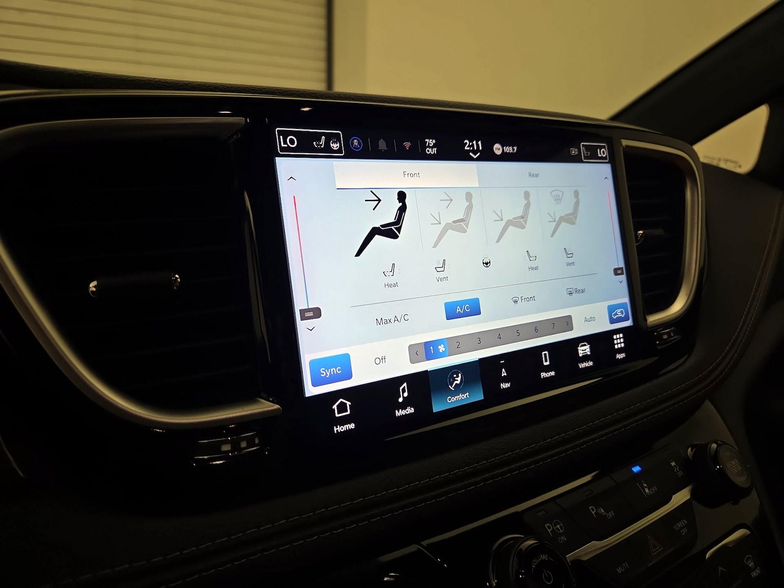 2021 Chrysler Pacifica Hybrid Pinnacle Hybrid - Photo 15