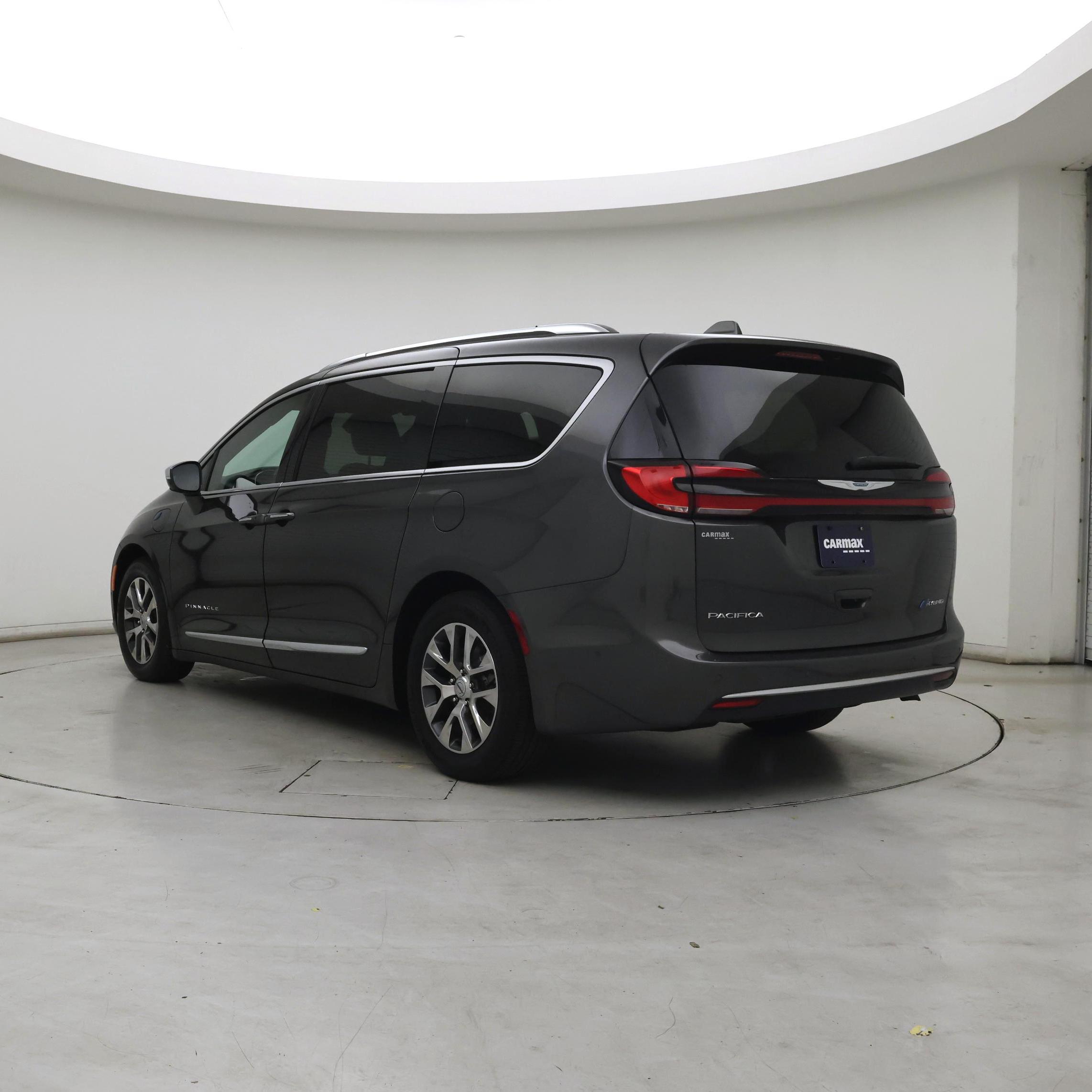 Thumbnail: 2021 Chrysler Pacifica - 2