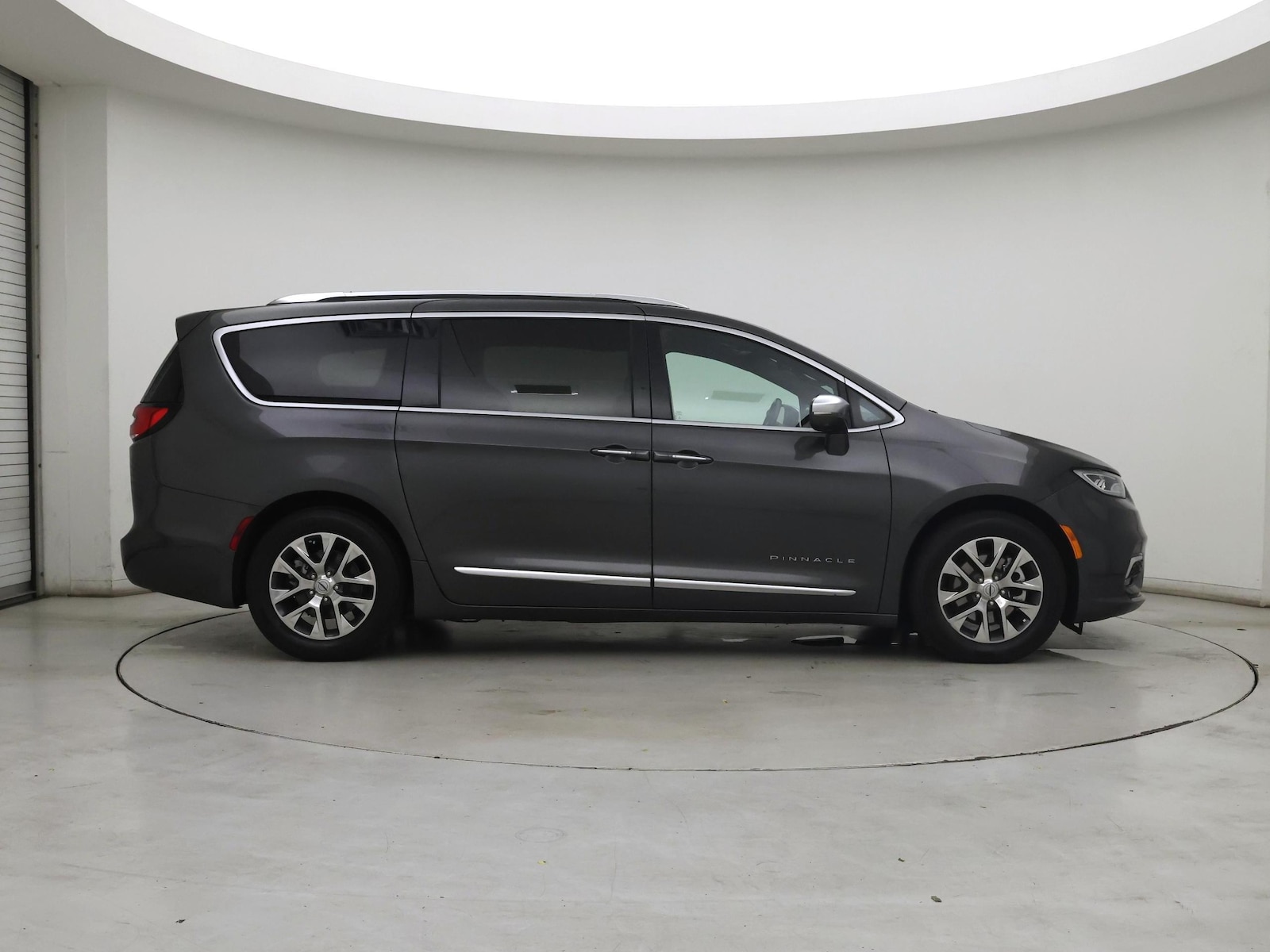 2021 Chrysler Pacifica Hybrid Pinnacle Hybrid - Photo 8