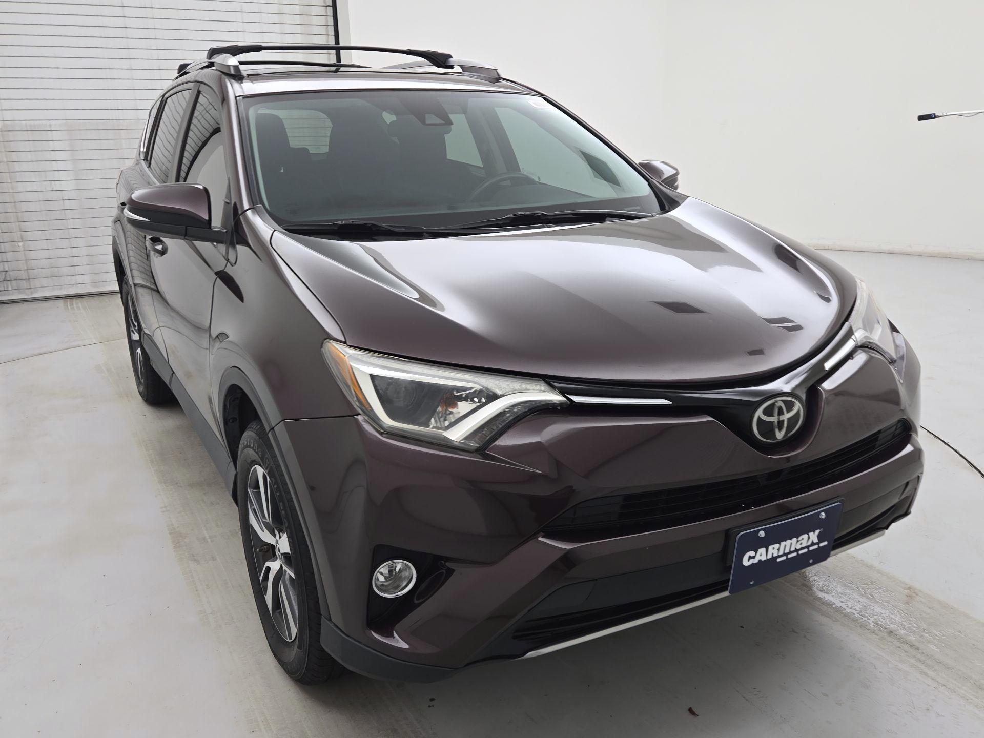 Thumbnail: 2018 Toyota RAV4 - 1