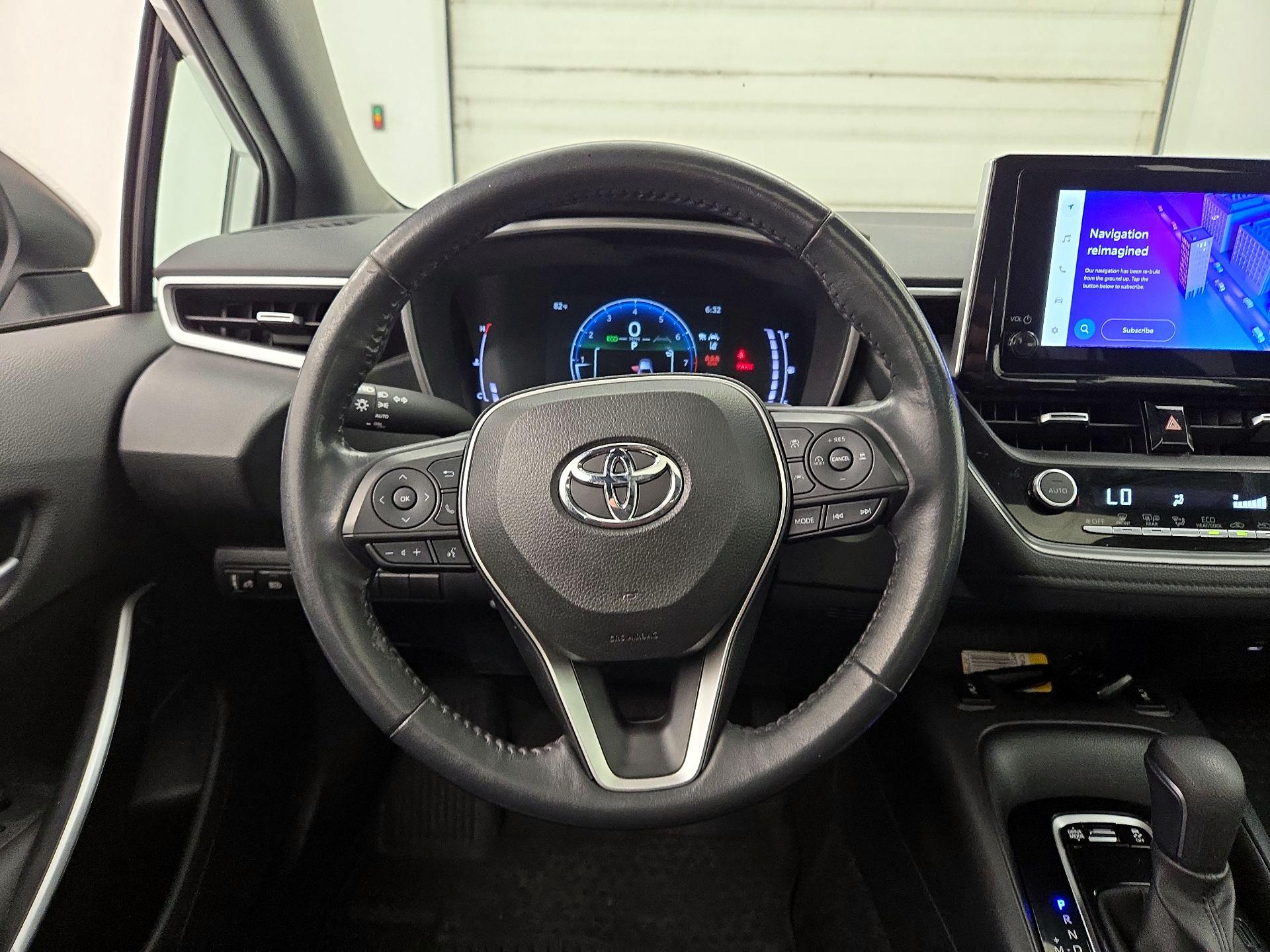 Thumbnail: 2023 Toyota Corolla - 10