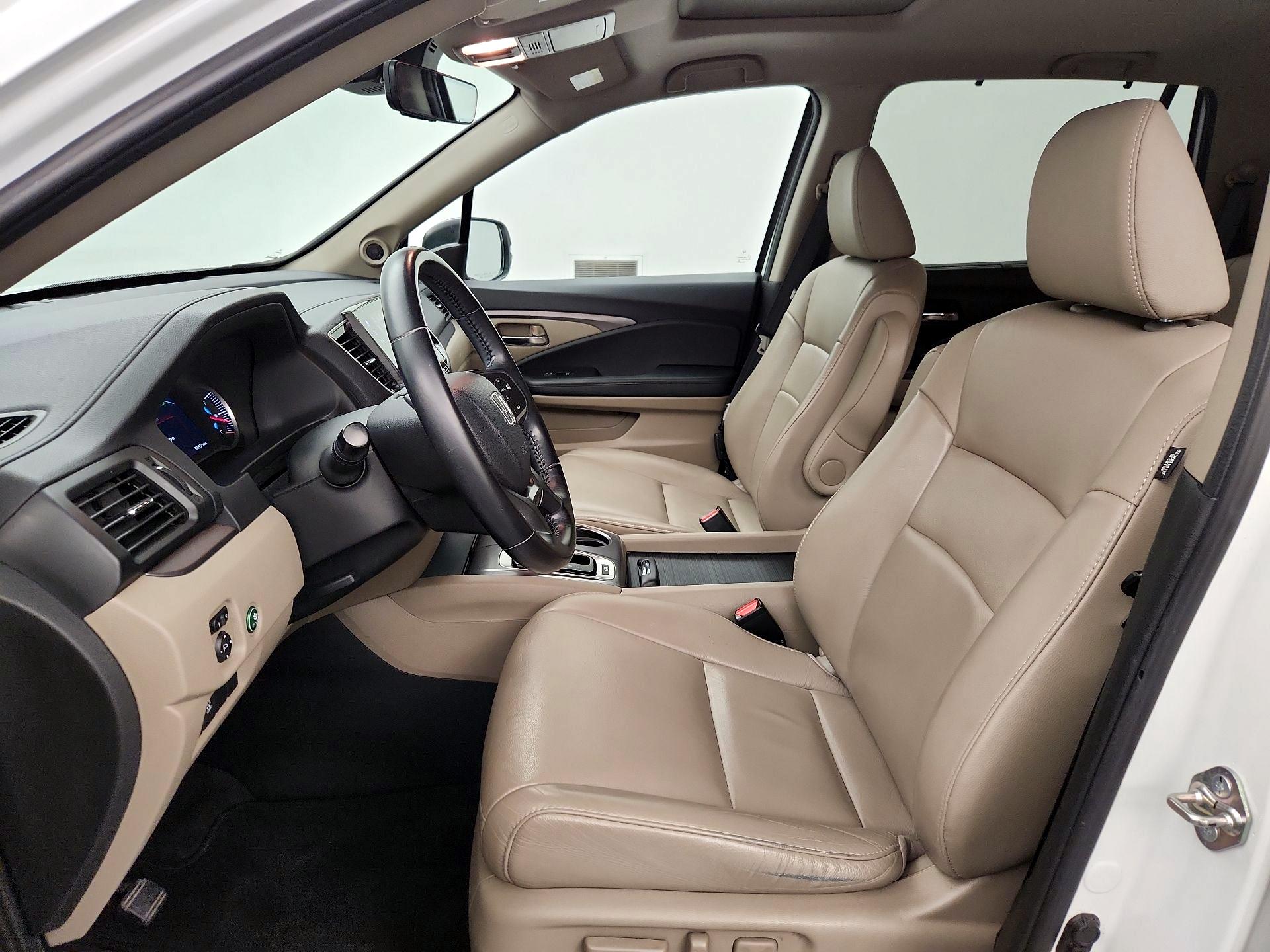 Thumbnail: 2020 Honda Pilot - 11