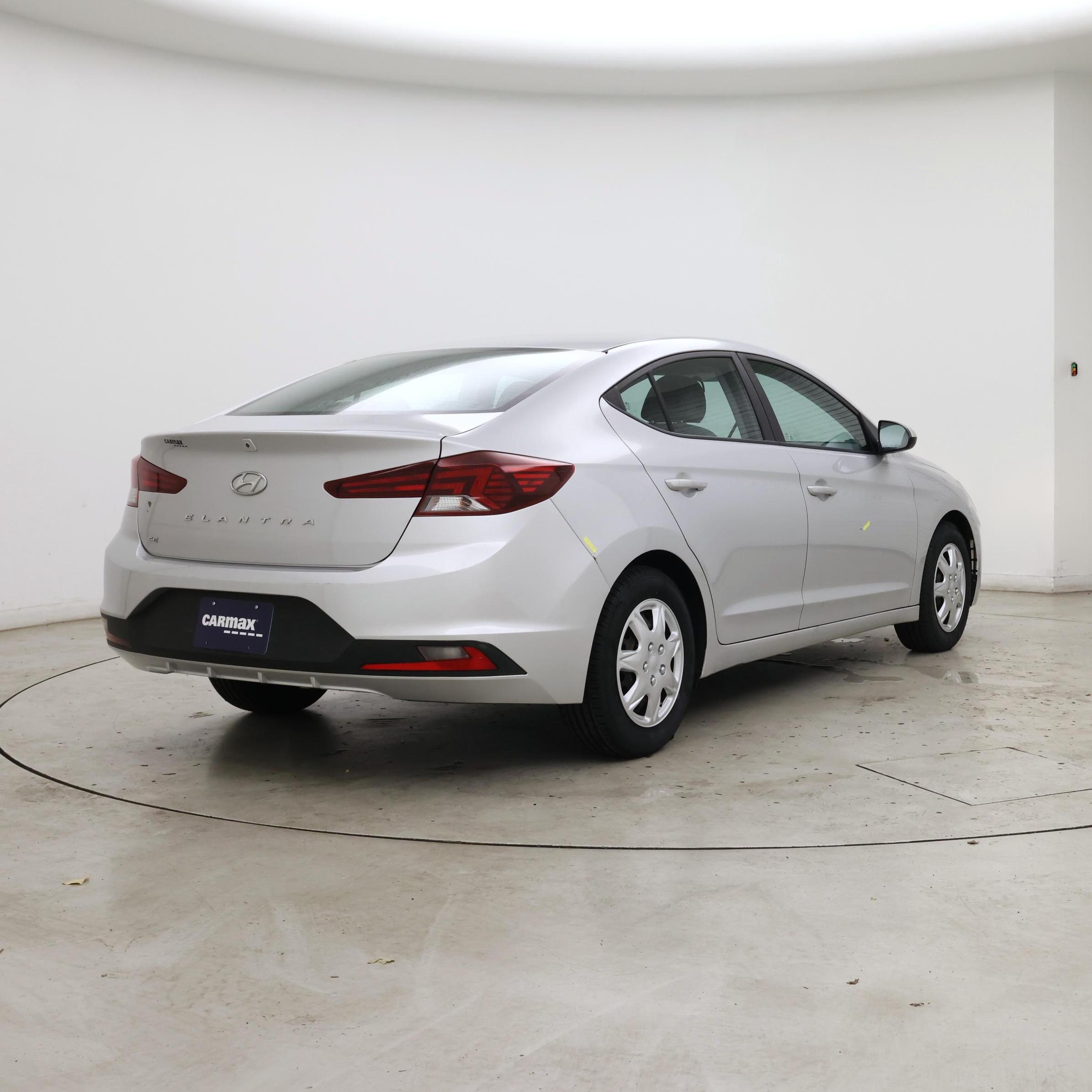 Thumbnail: 2019 Hyundai Elantra - 8