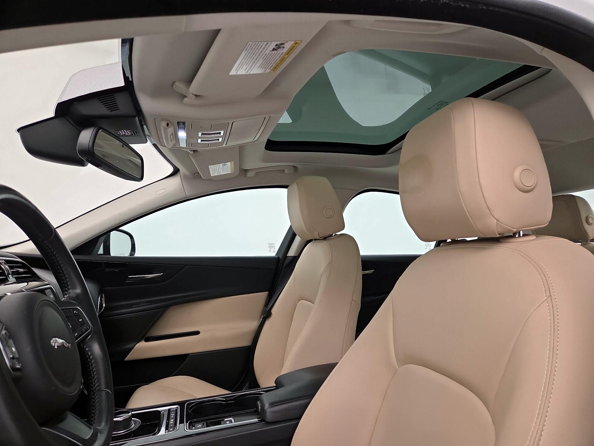 Thumbnail: 2017 Jaguar XE - 20