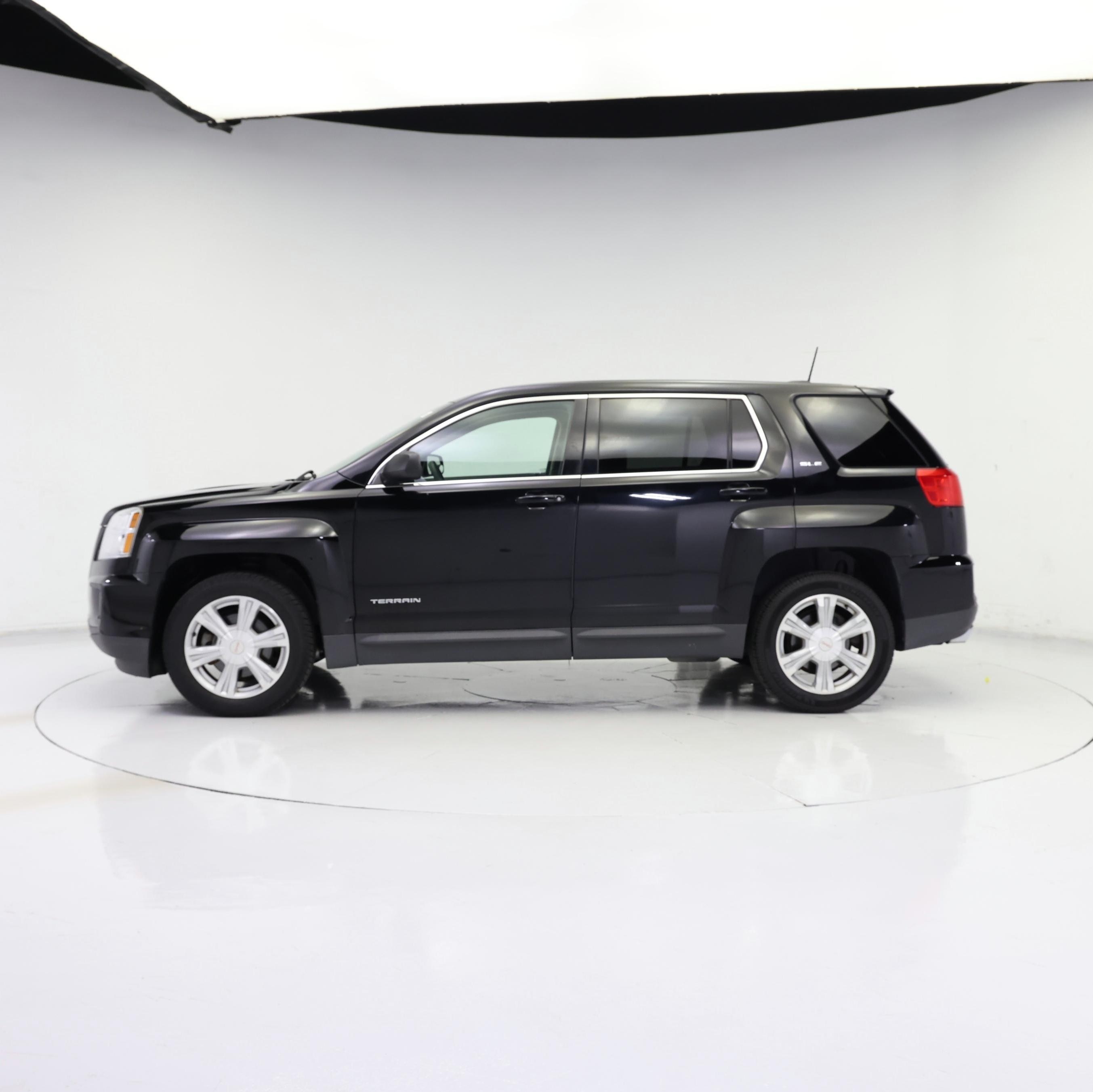 Thumbnail: 2017 GMC Terrain - 3