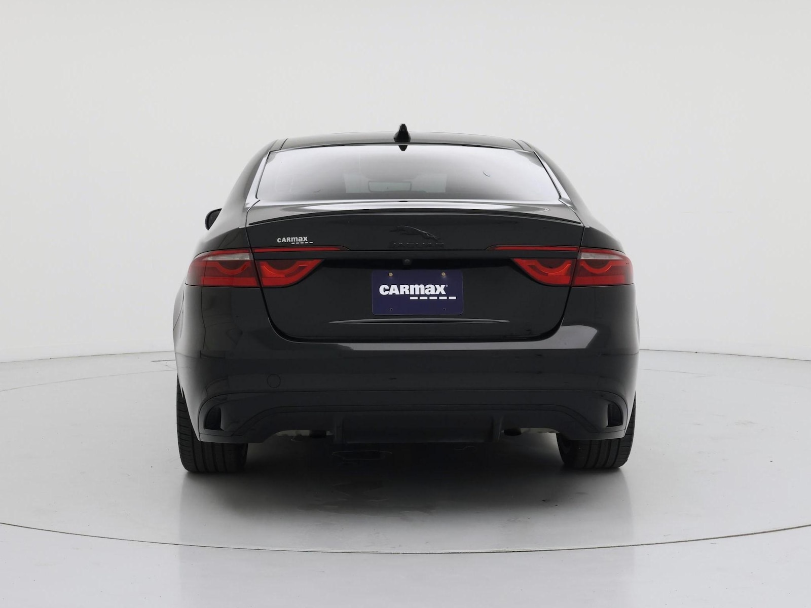 2024 Jaguar XF R-Dynamic SE - Photo 7