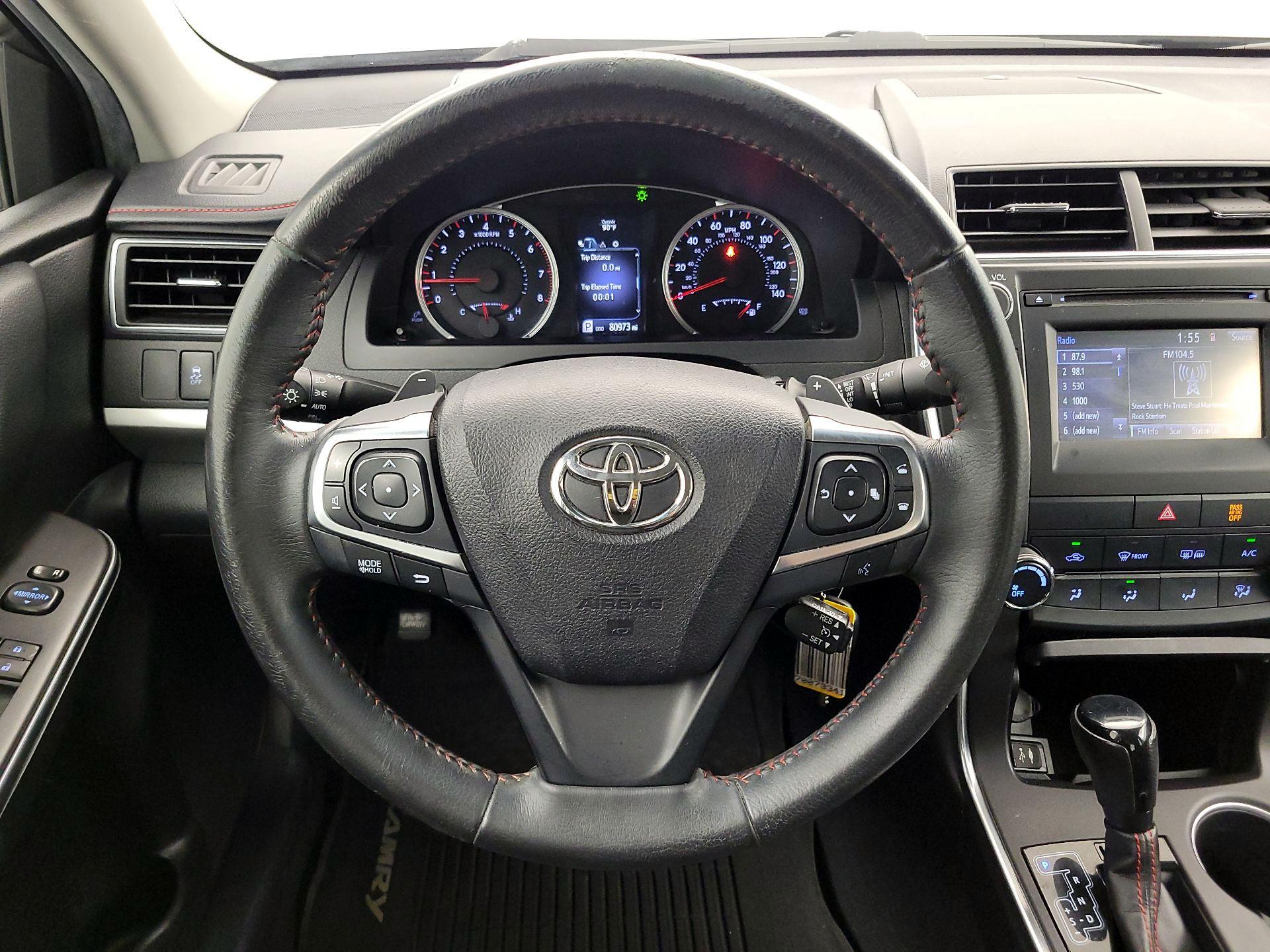 Thumbnail: 2017 Toyota Camry - 10