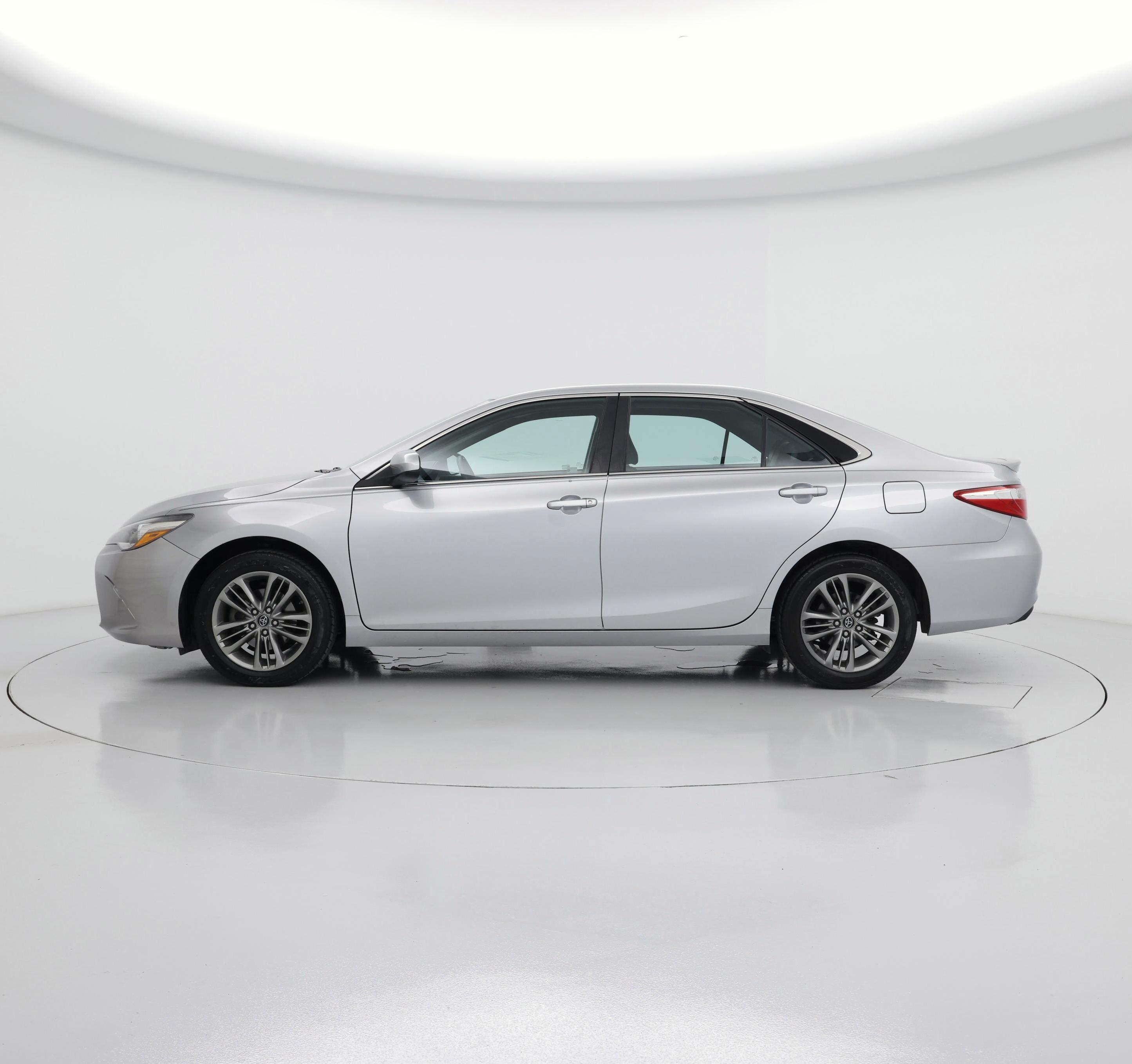 Thumbnail: 2017 Toyota Camry - 3