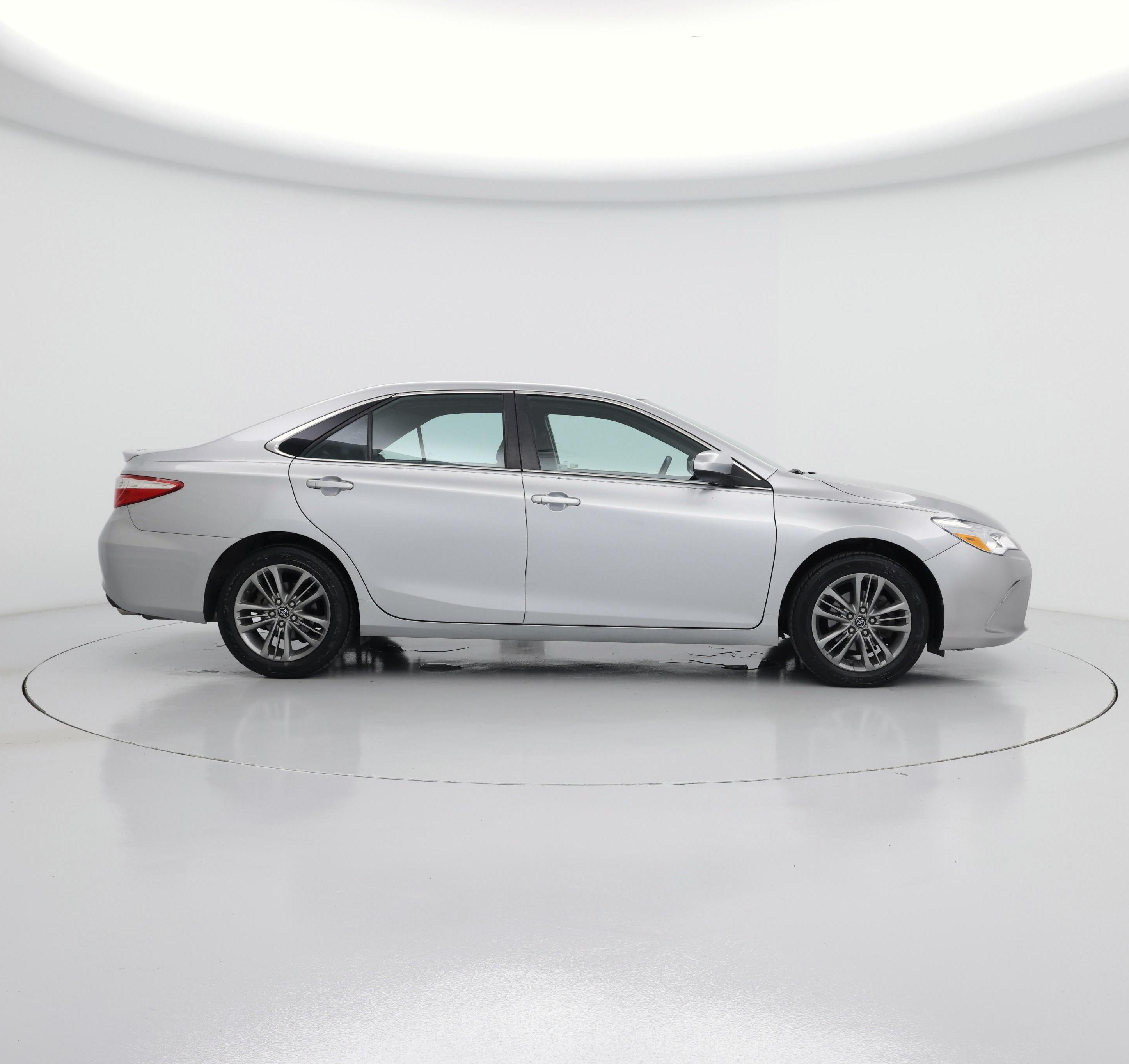 Thumbnail: 2017 Toyota Camry - 7
