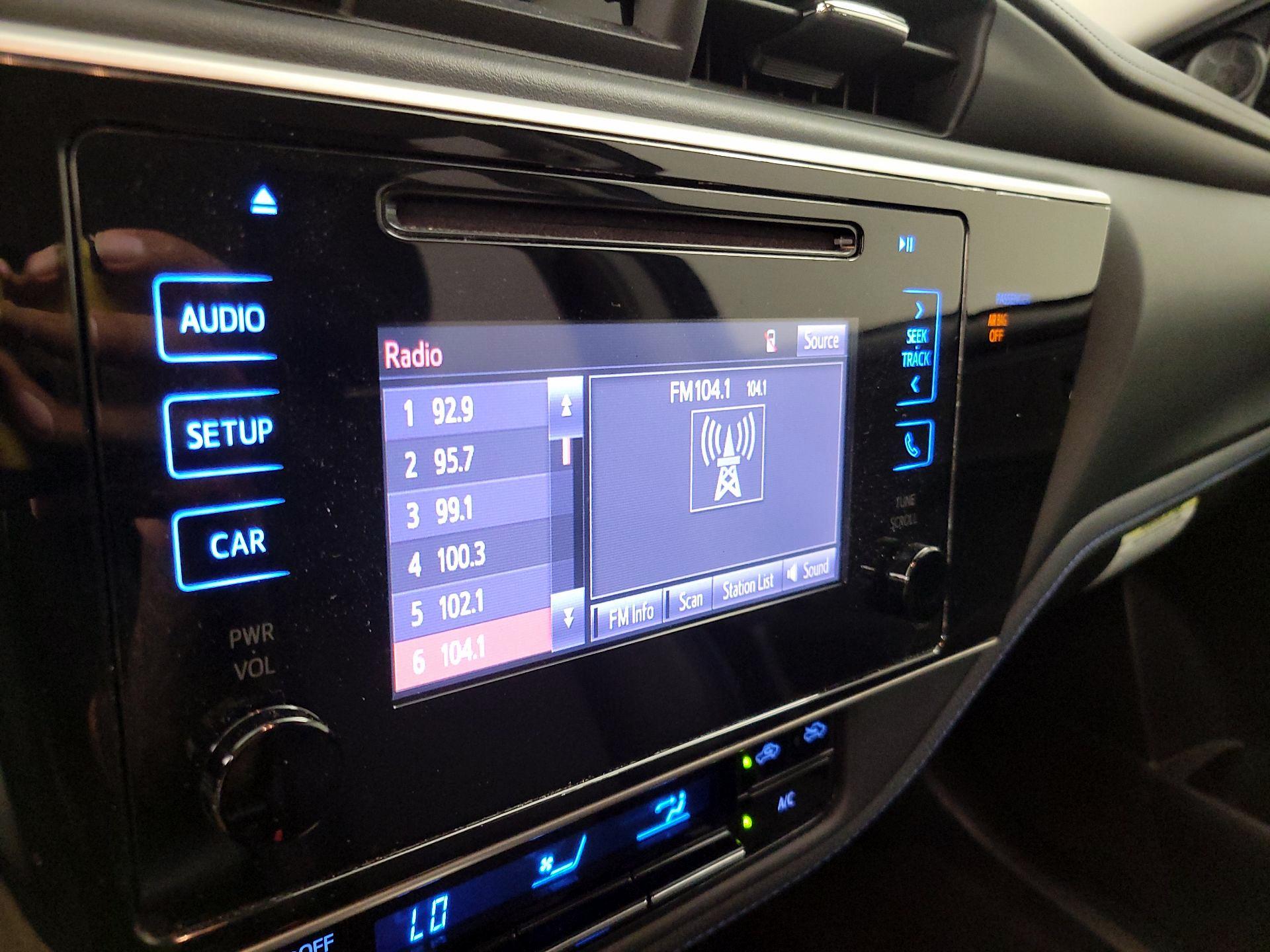 Thumbnail: 2019 Toyota Corolla - 15