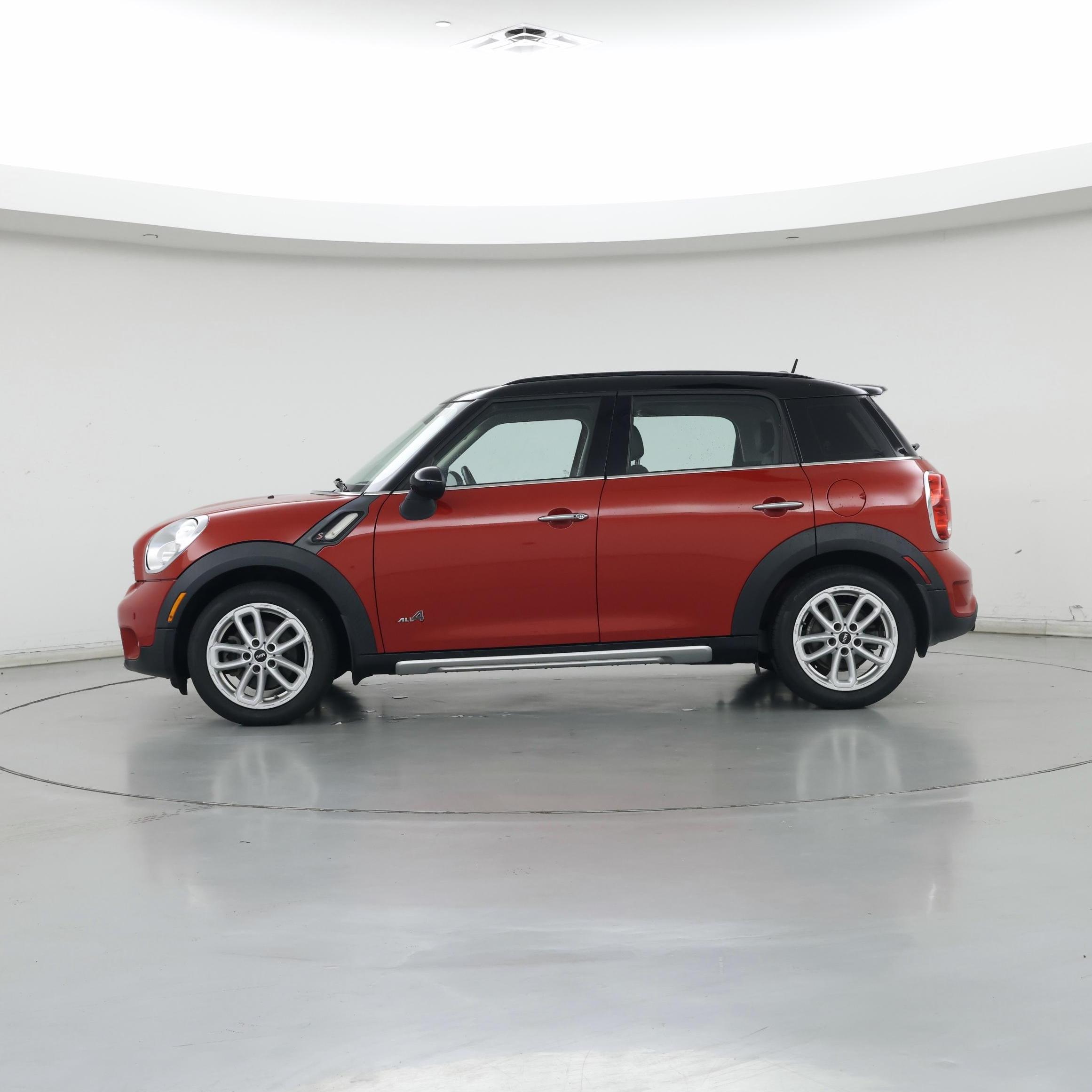 Thumbnail: 2016 MINI Cooper Countryman - 3
