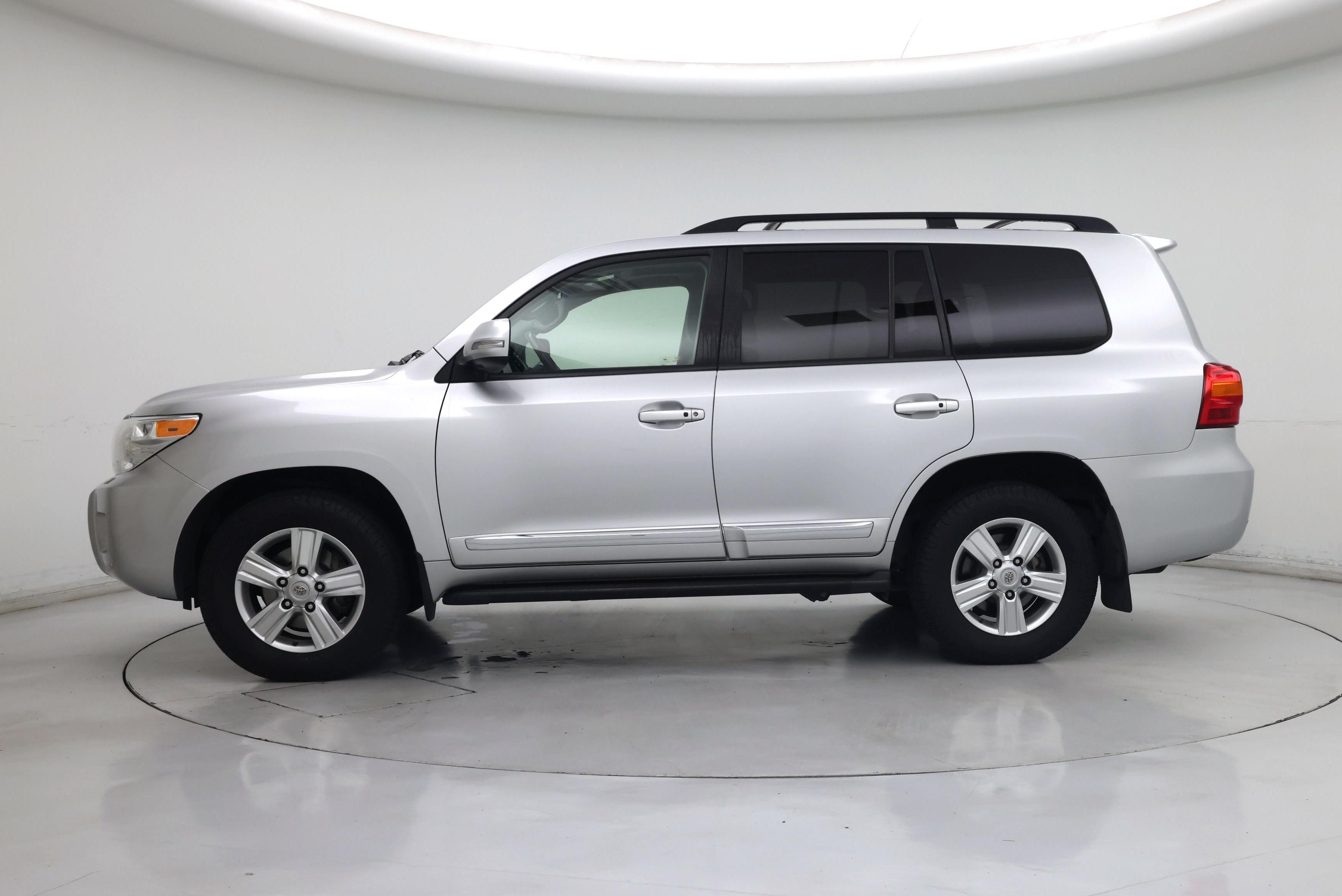 Thumbnail: 2015 Toyota Land Cruiser - 3