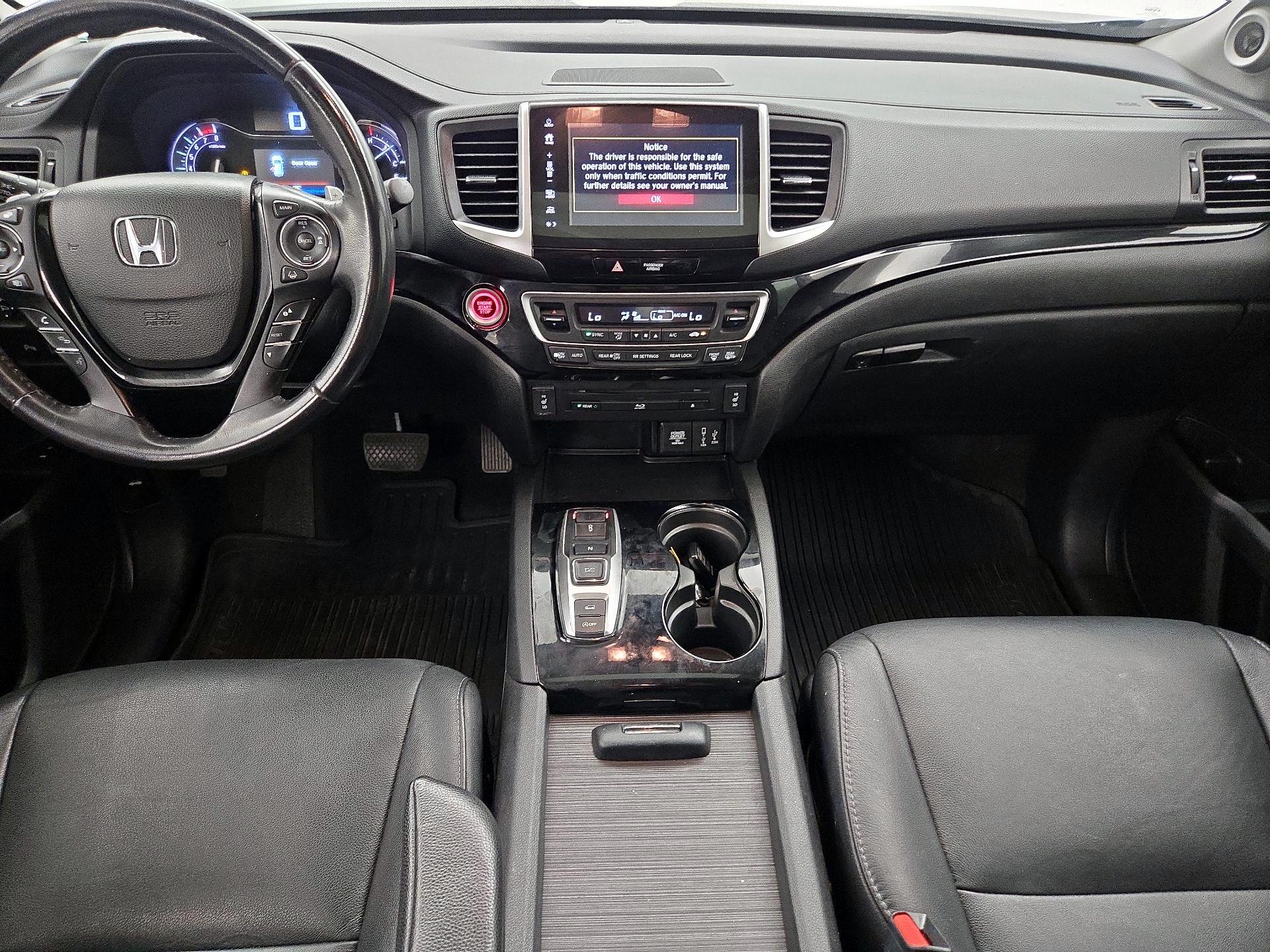 Thumbnail: 2017 Honda Pilot - 9