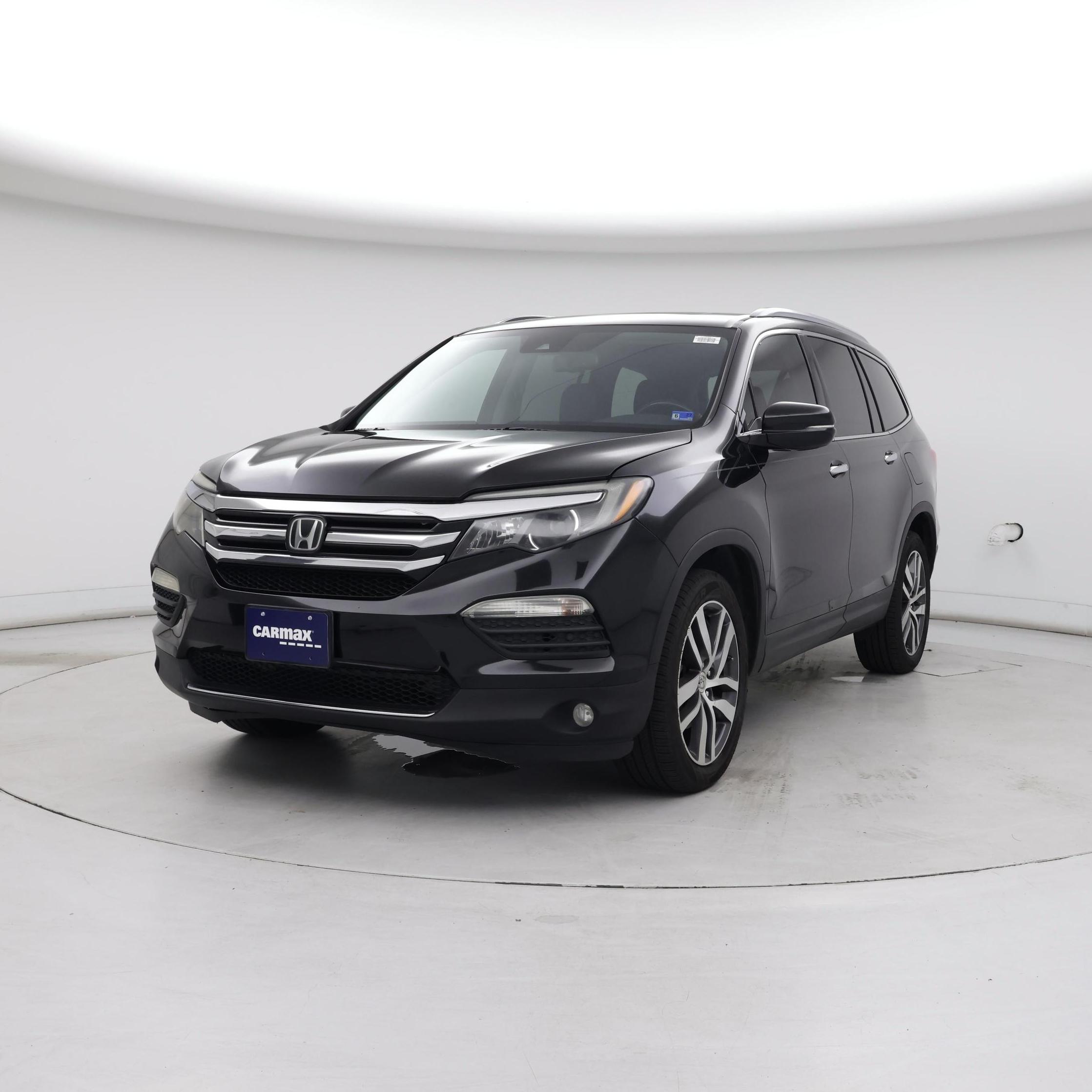 Thumbnail: 2017 Honda Pilot - 4